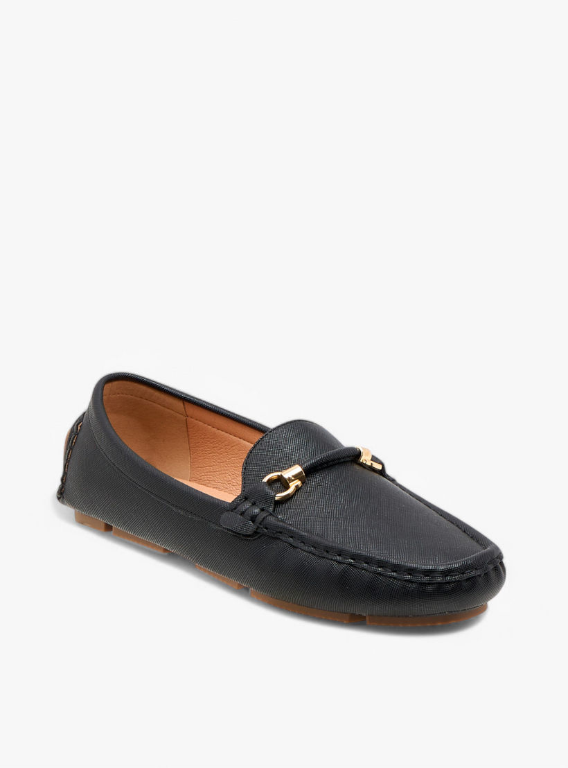 حذاء سهل الارتداء مريح بارز الملمس بتفاصيل معدنية من لو كونفورت-women-shoes-flats-loafers-image-2