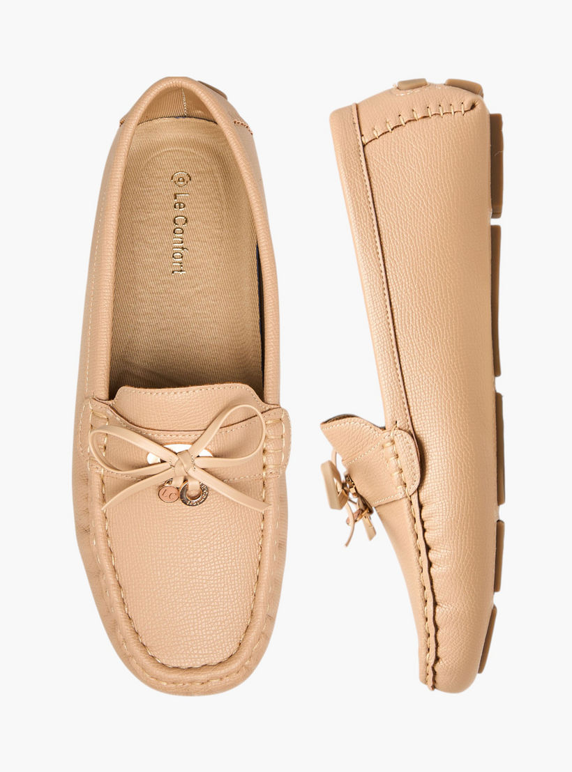 حذاء موكاسين بزينة فيونكة من لو كونفورت-women-shoes-flats-moccasins-image-1