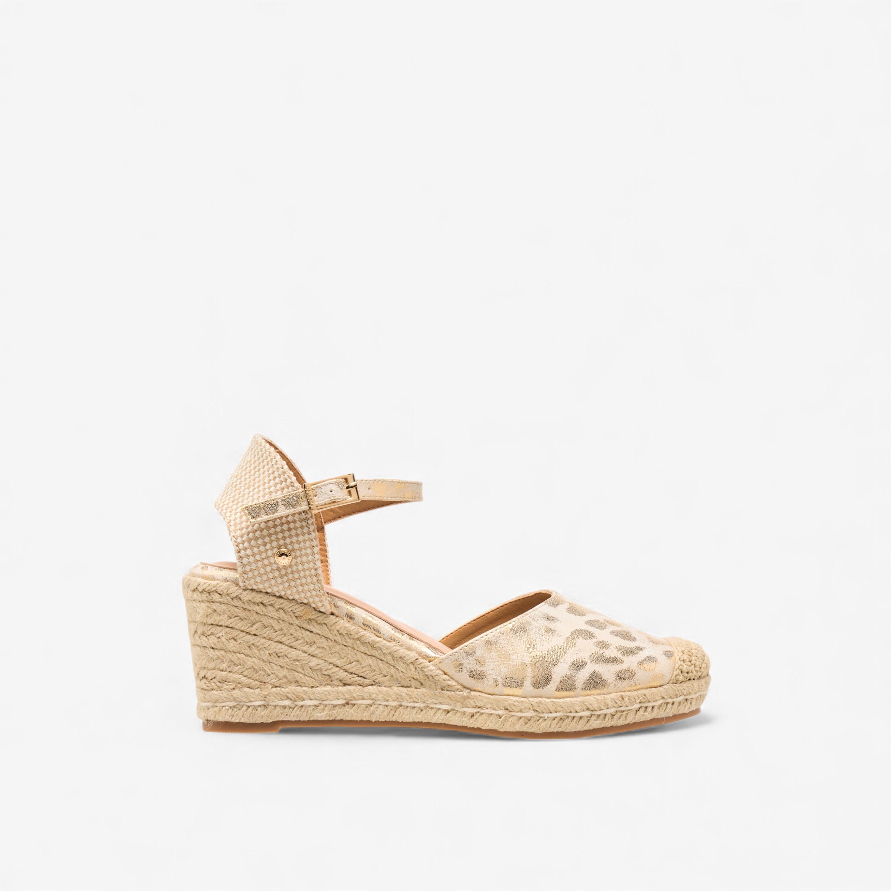 حذاء بكعب ويدج وطبعات للنساء من سيليست-women-shoes-heels-image-3
