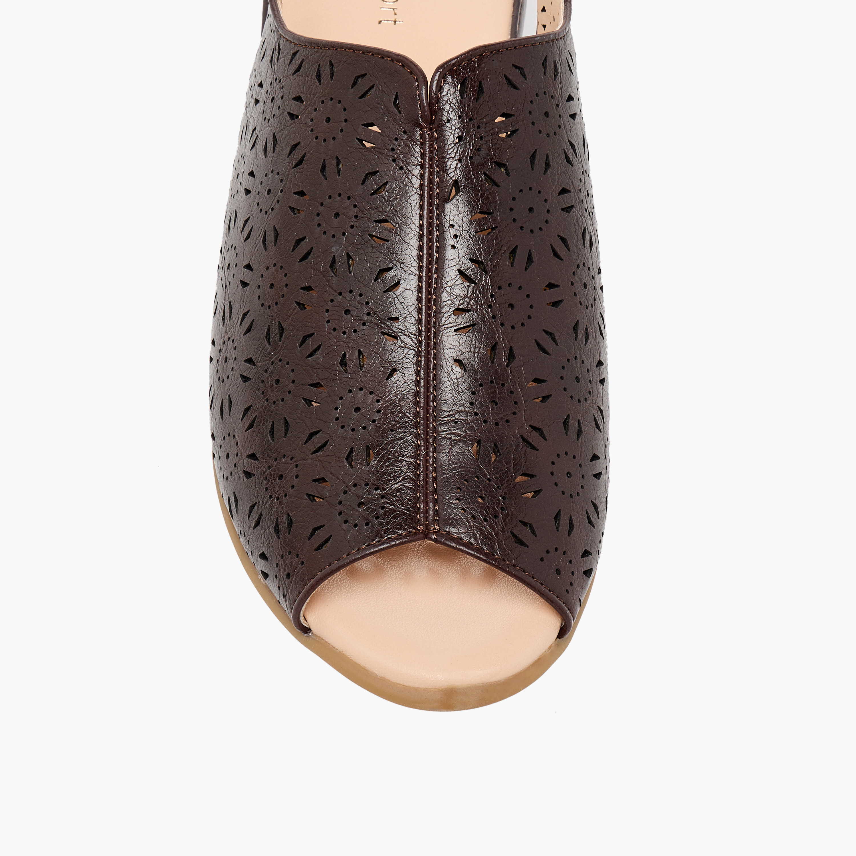 صندل مريح مفتوح من الأمام بتصميم قطع ليزر من لو كمفورت-women-shoes-sandals-heeled-image-7