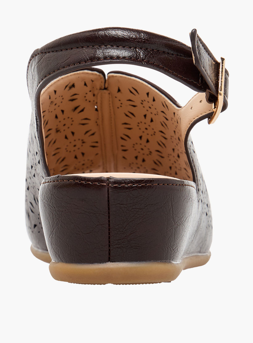 صندل مريح مفتوح من الأمام بتصميم قطع ليزر من لو كمفورت-women-shoes-sandals-heeled-image-8