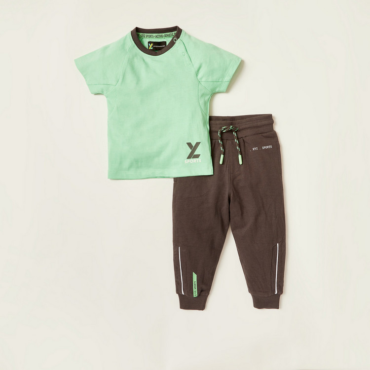XYZ Printed Round Neck T-shirt and Full Length Jog Pants Set