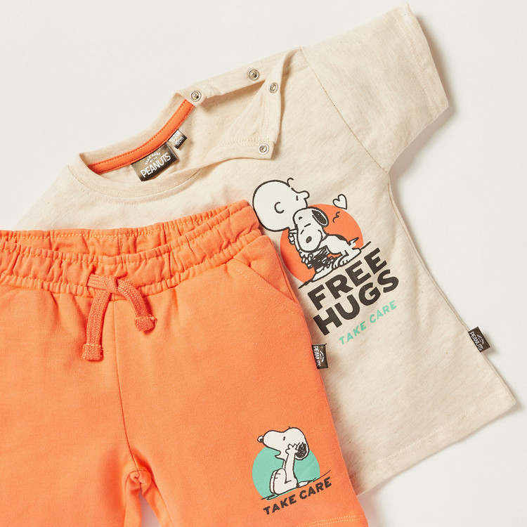 Snoopy Dog Print Crew Neck T-shirt and Shorts Set