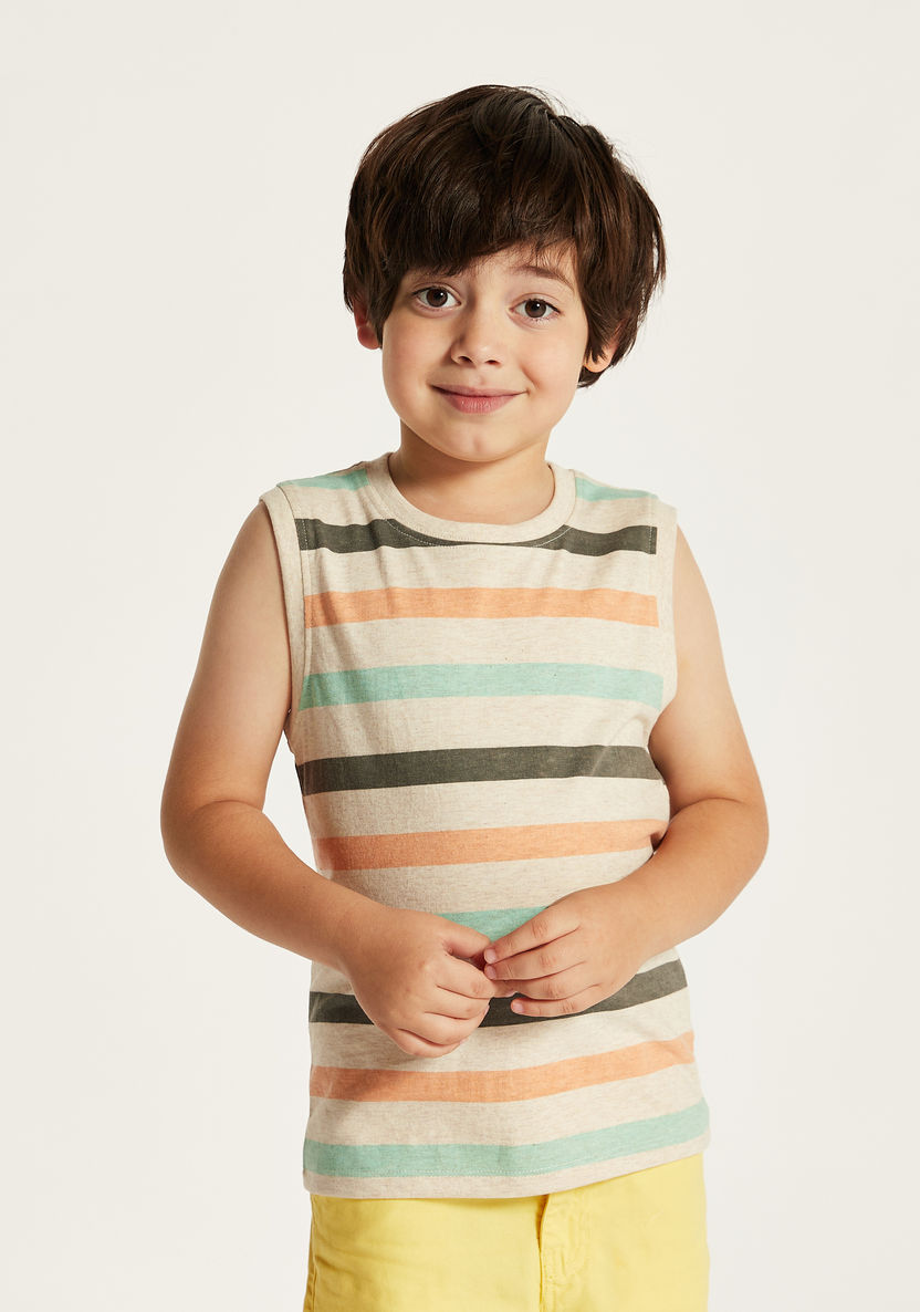 Juniors Printed Vest with Crew Neck-T Shirts-image-5