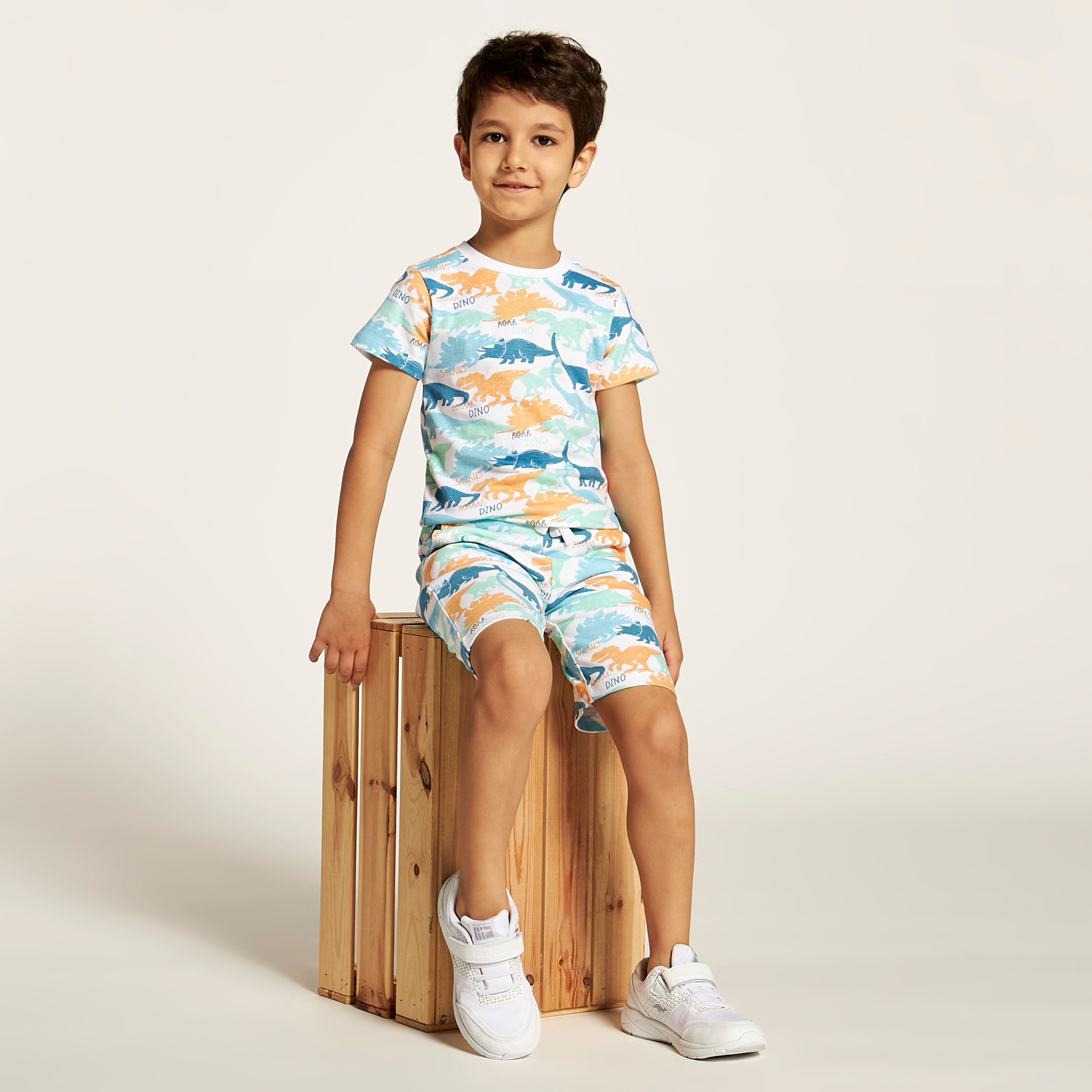 Juniors Dinosaur Print T-shirt with Crew Neck and Short Sleeves-boys-clothing-tshirtsandpolos-image-1