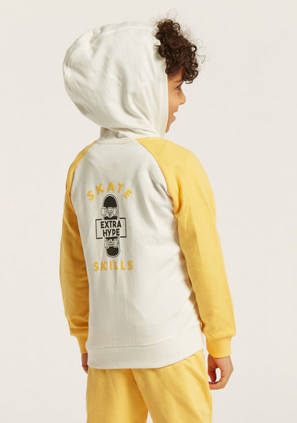 Juniors Graphic Print Hooded Sweatshirt with Long Sleeves