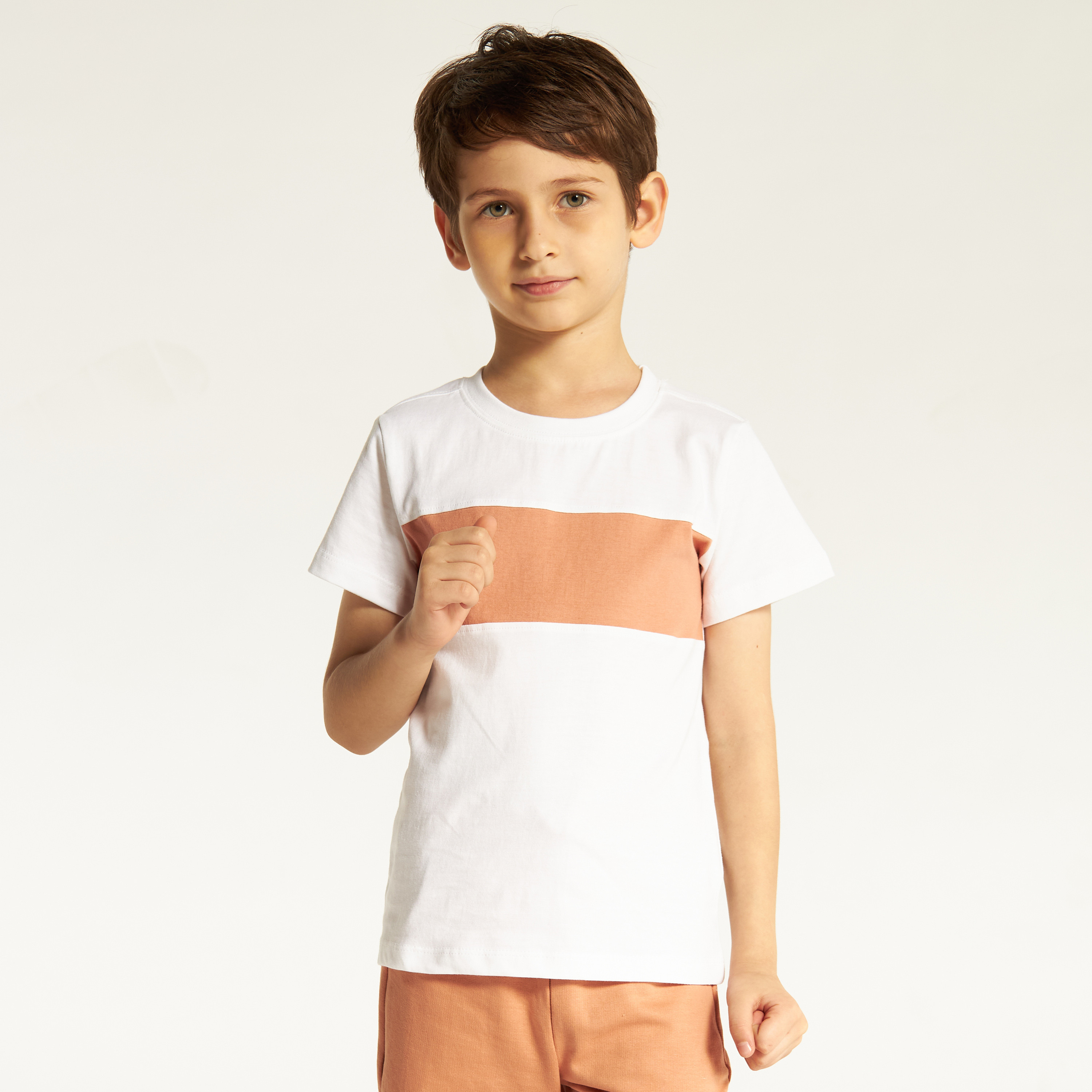 طقم تيشيرتات متنوعة وشورت 3 قطع من جونيورز-boys-clothing-setsandcoords-image-6