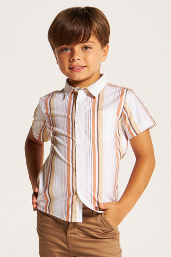 Juniors Striped Short Sleeves Shirt with Button Closure and Pocket