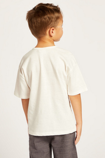 Eligo Solid Henley Neck T-shirt with Short Sleeves