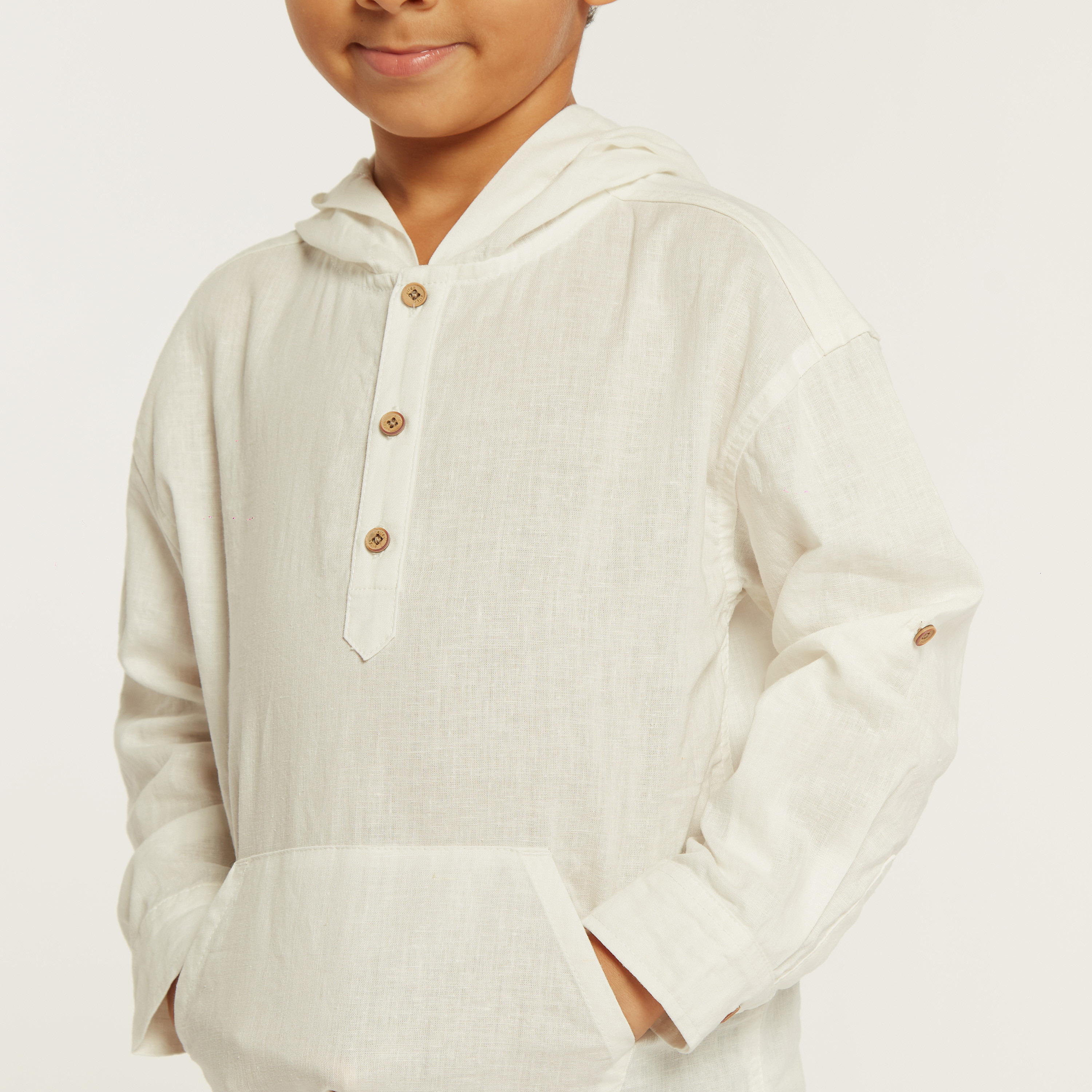 قميص سادة بقبعة وأكمام طويلة وجيب-boys-clothing-shirts-image-3