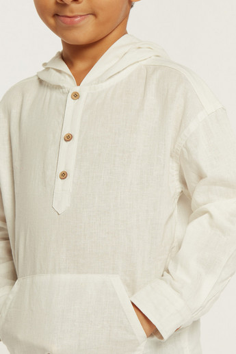 Solid Hooded Shirt with Long Sleeves and Pocket Detail