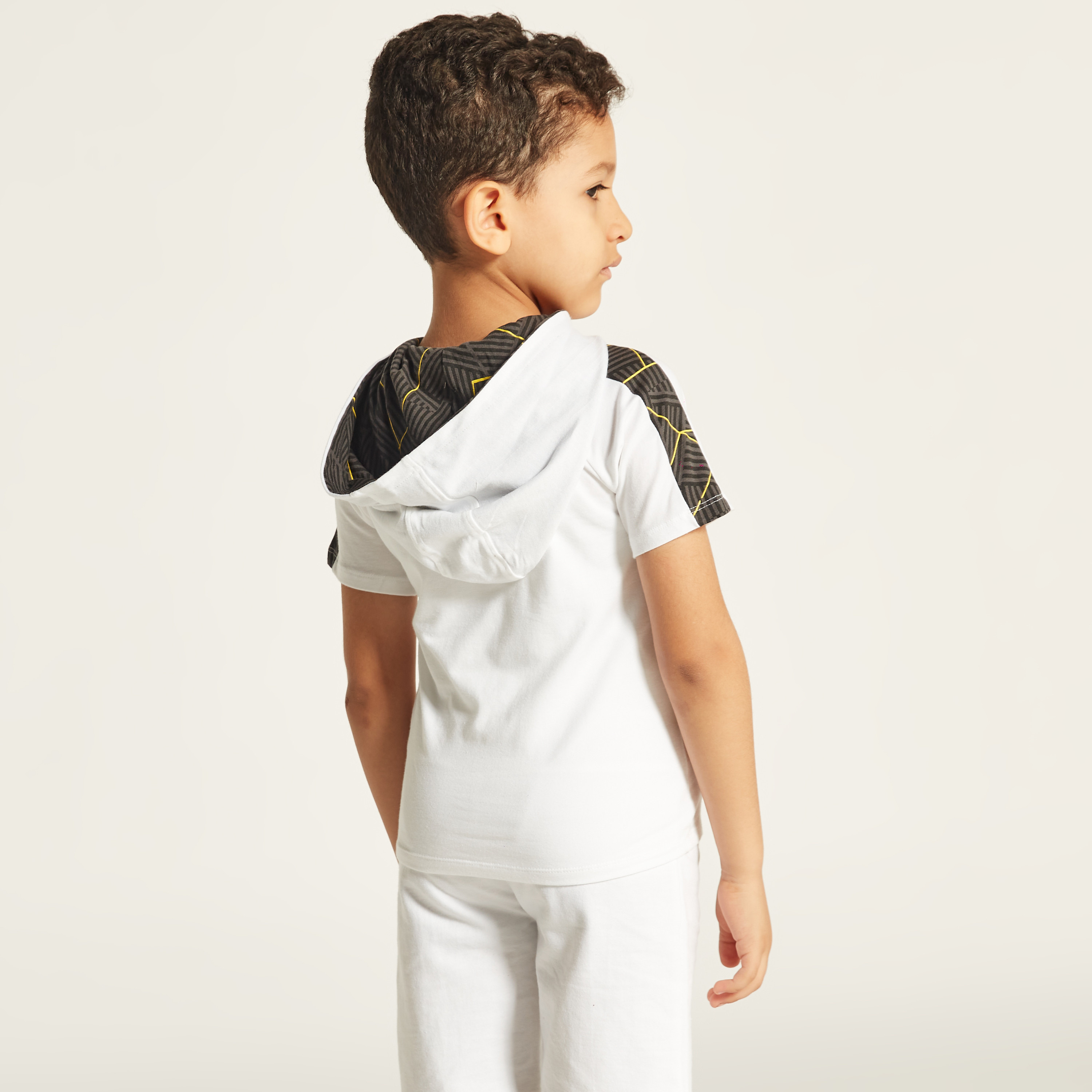 Kappa Logo Print Hooded T-shirt with Short Sleeves and Pockets-sports-boys-clothing-tops-image-4