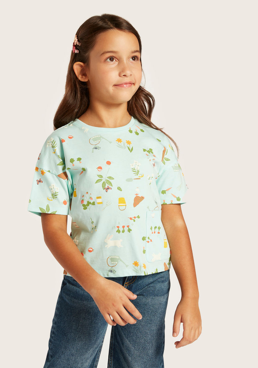 Juniors All-Over Print T-shirt with Drop Shoulder Sleeves and Pocket Detail-T Shirts-image-1
