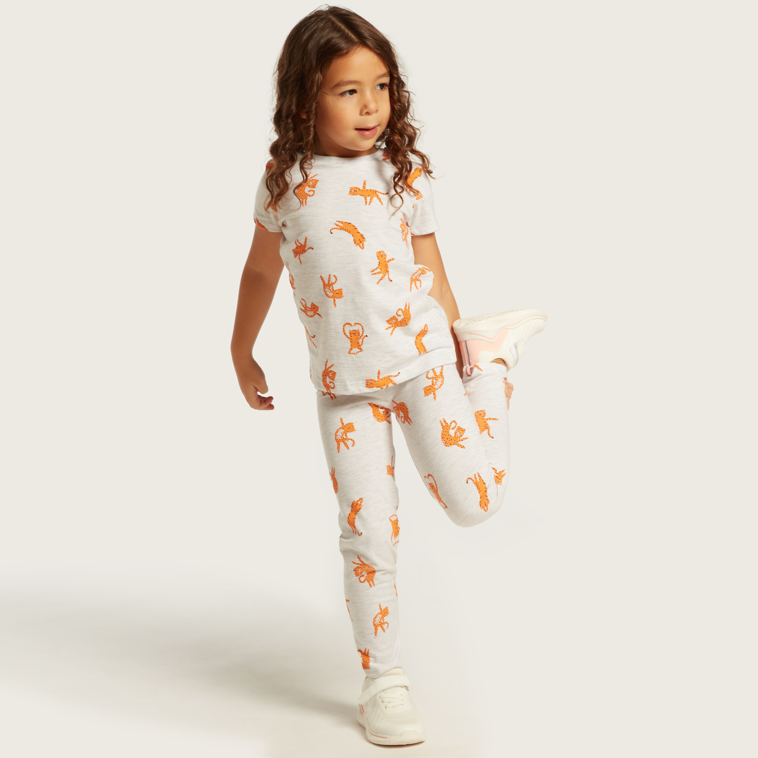 Juniors All-Over Printed T-shirt with Short Sleeves-girls-clothing-schoolwear-tshirts-image-2