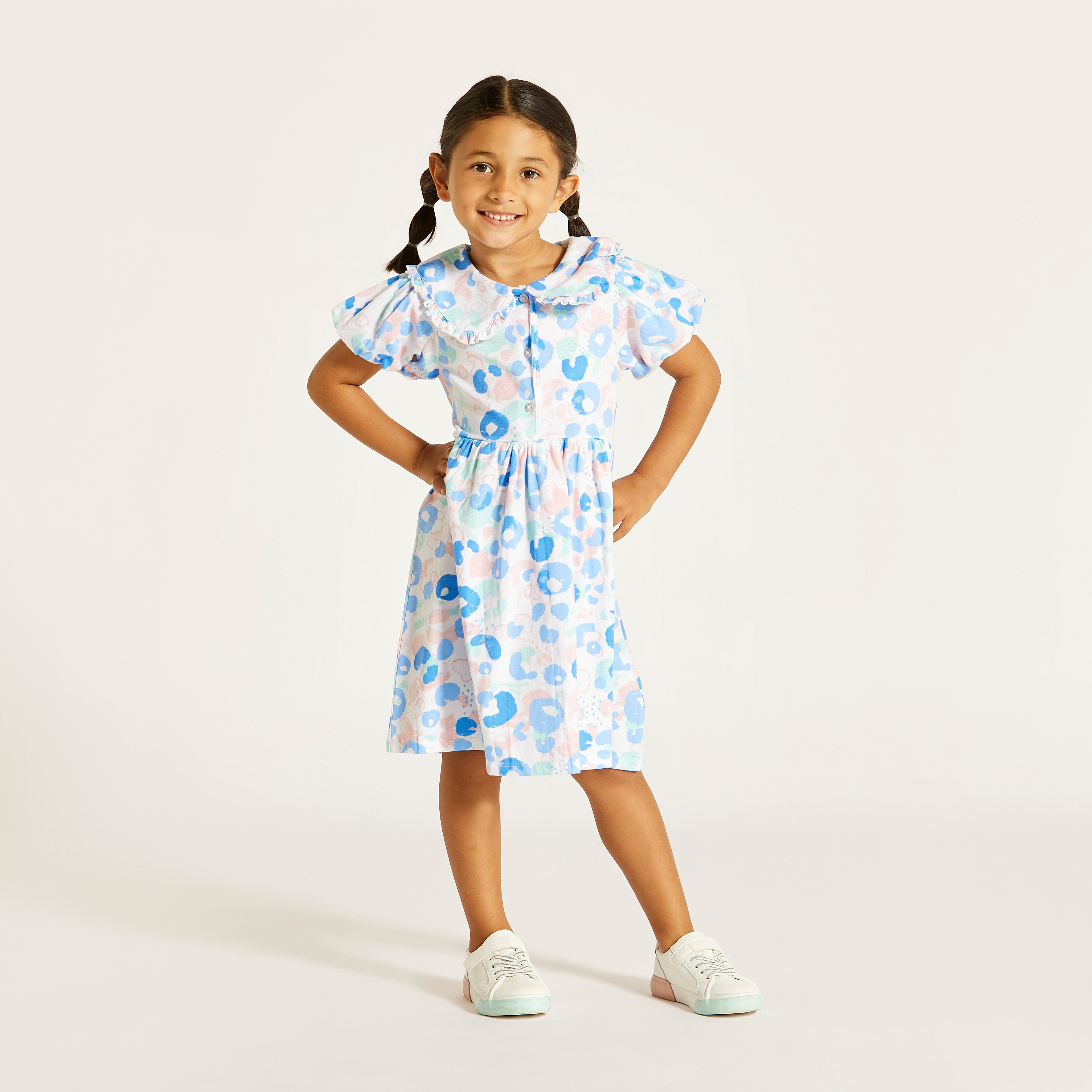 Juniors Printed Dress with Peter Pan Collar and Button Closure-girls-clothing-dressesandjumpsuits-image-2