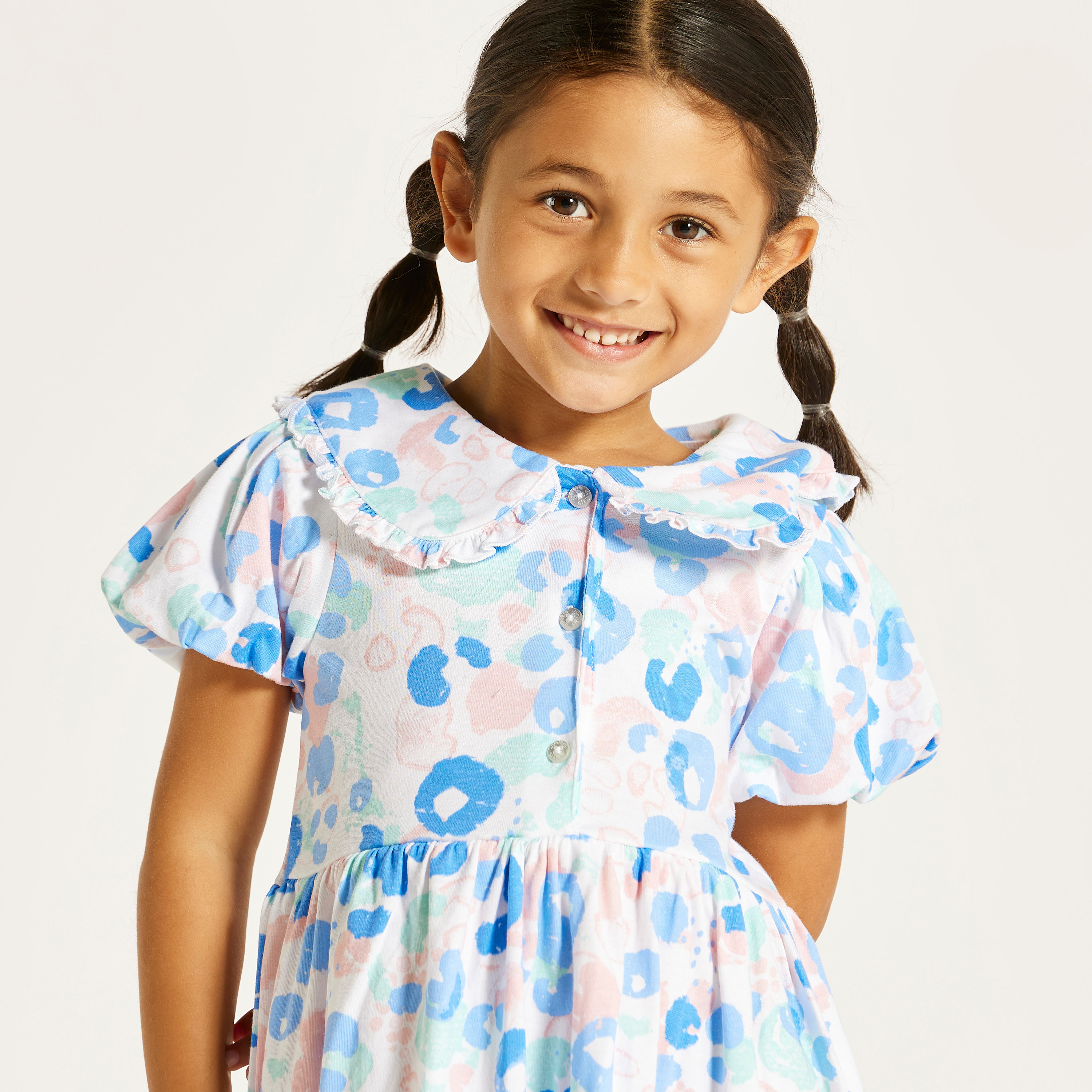 Juniors Printed Dress with Peter Pan Collar and Button Closure-girls-clothing-dressesandjumpsuits-image-3