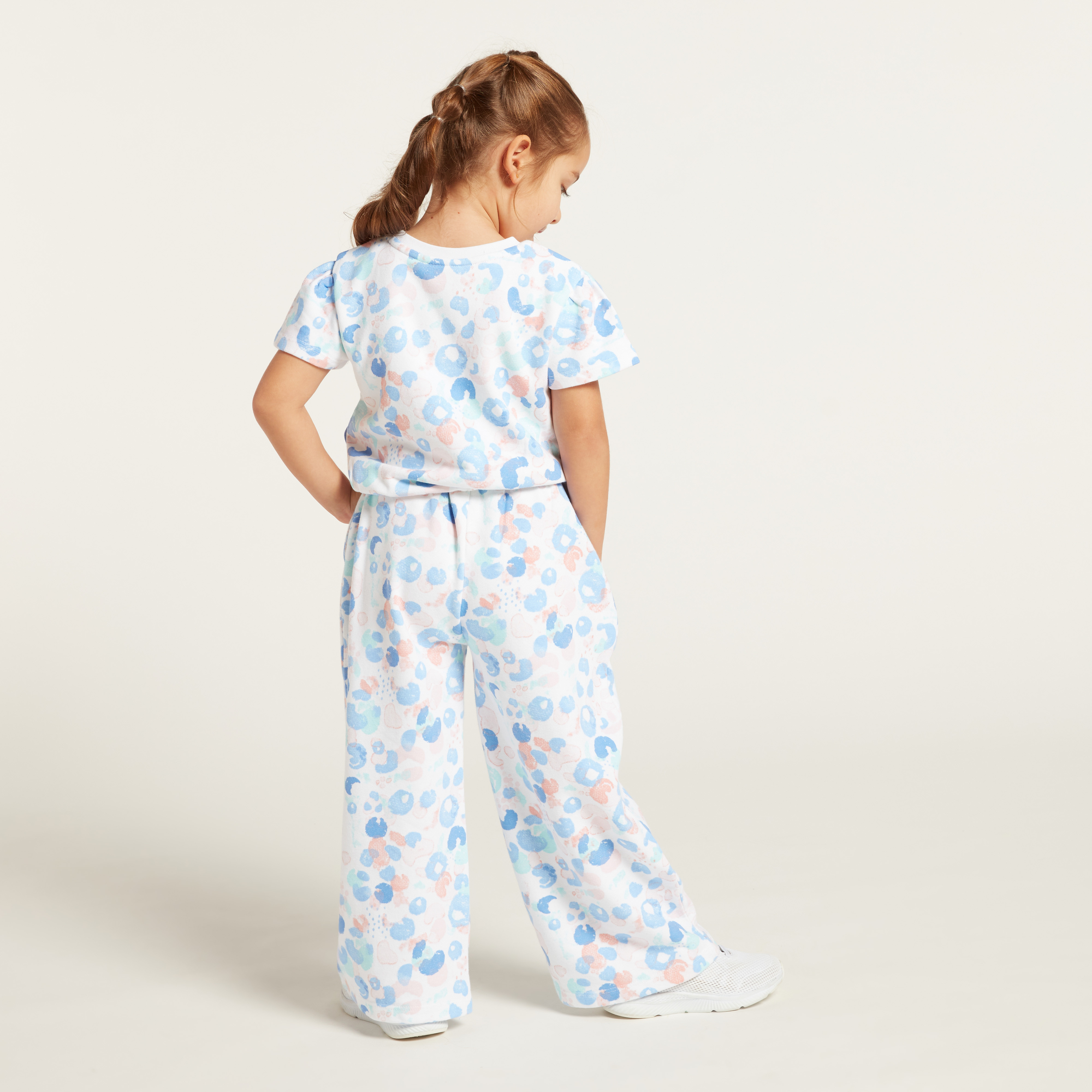 طقم بلوزة بطبعات وبنطلون من جونيورز-baby-girls-clothing-setsandcoords-image-5