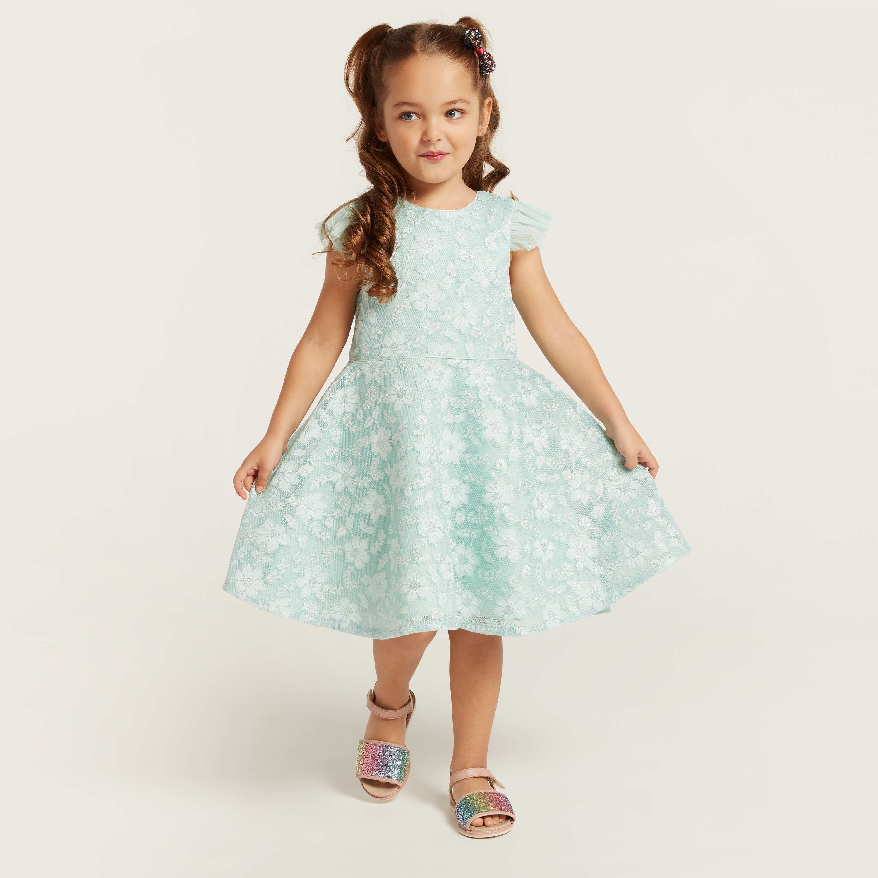 Lace dresses for on sale juniors