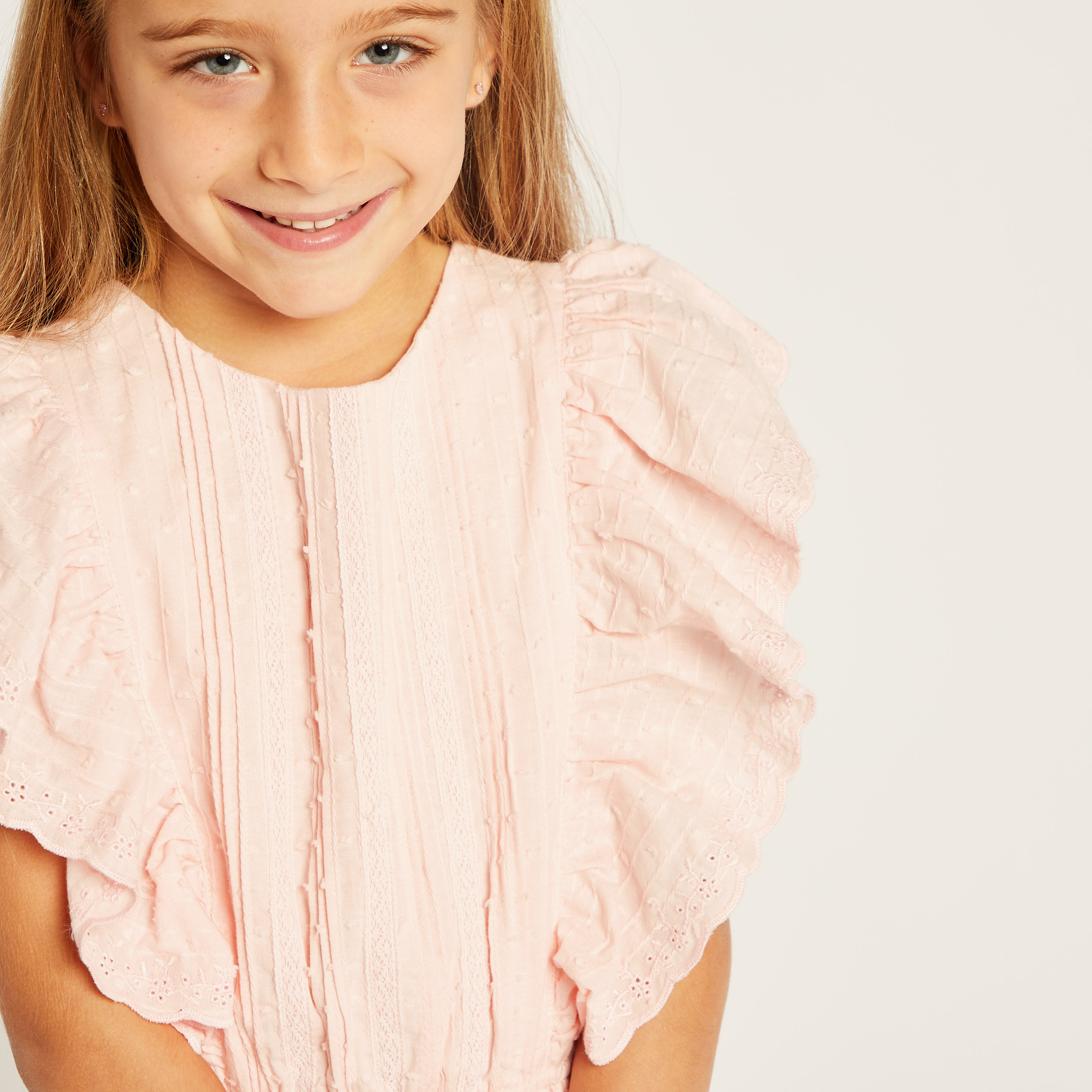 أفرول بارز الملمس بتفاصيل كشكش-baby-girls-clothing-rompers-image-3