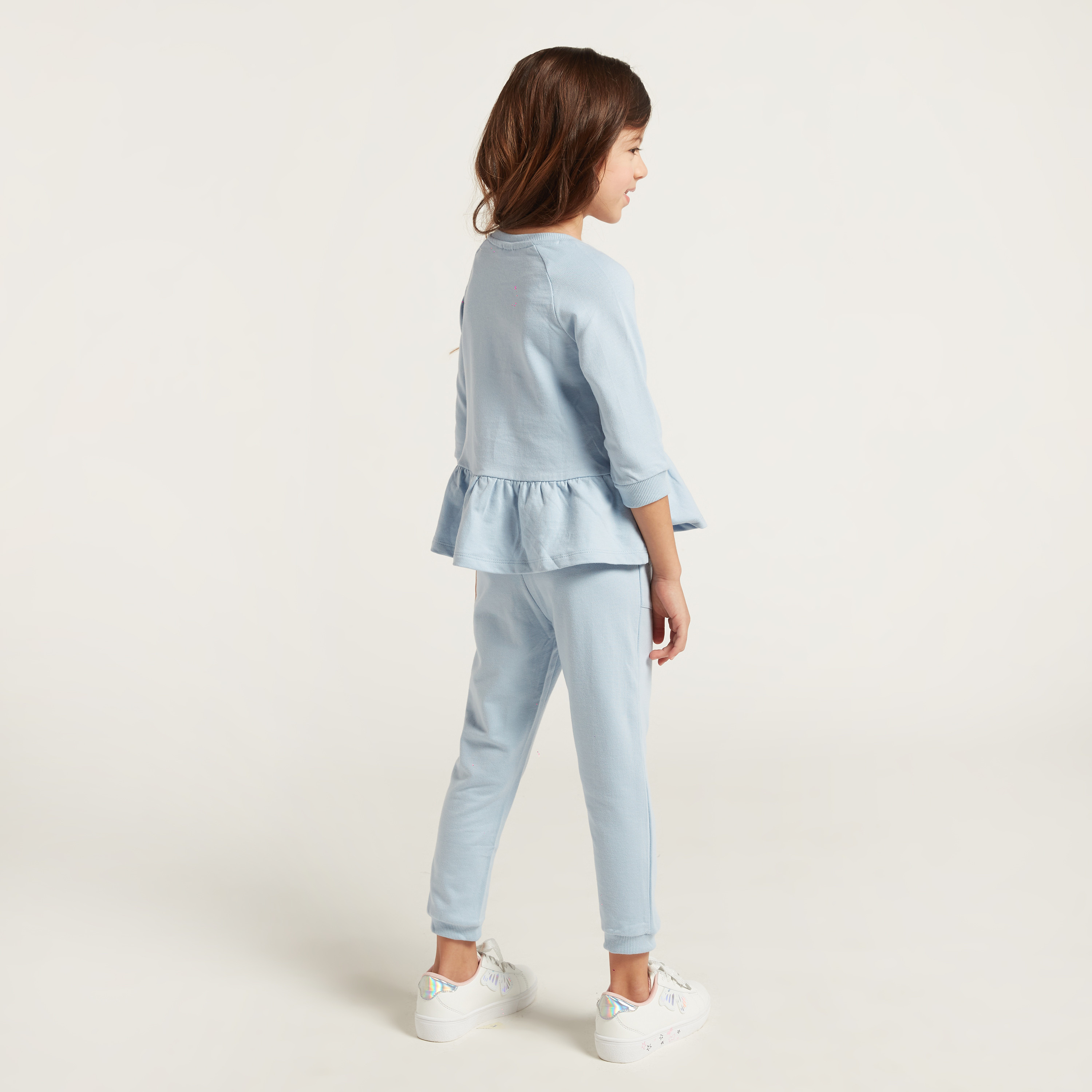 طقم بنطلون رياضي وبلوزة بخصر كشكش وطبعات ميني ماوس-baby-girls-clothing-setsandcoords-image-5