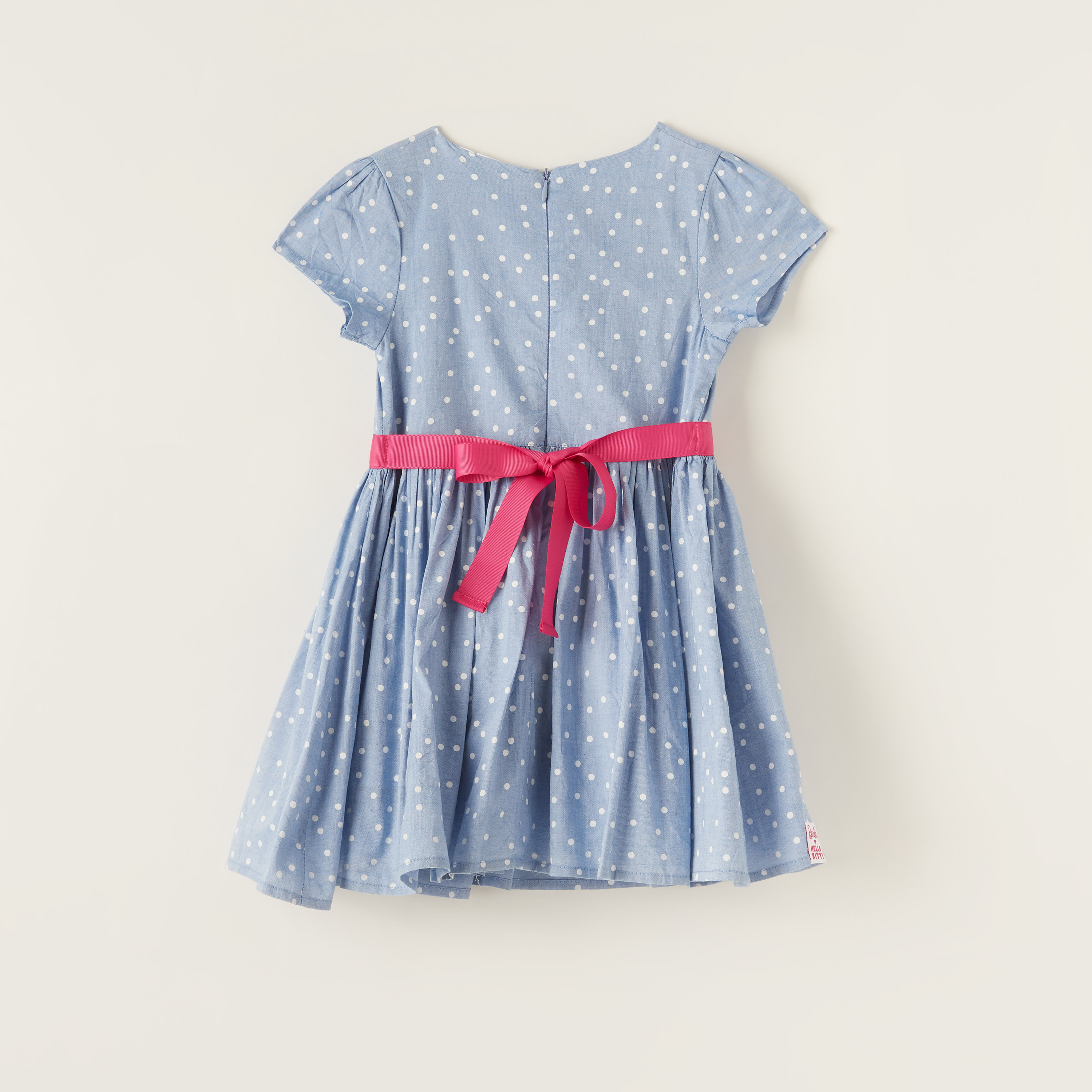 فستان إيه لاين بياقة مستديرة وحزام ربط وطبعات هالو باربي من سانريو-girls-clothing-dressesandjumpsuits-image-3