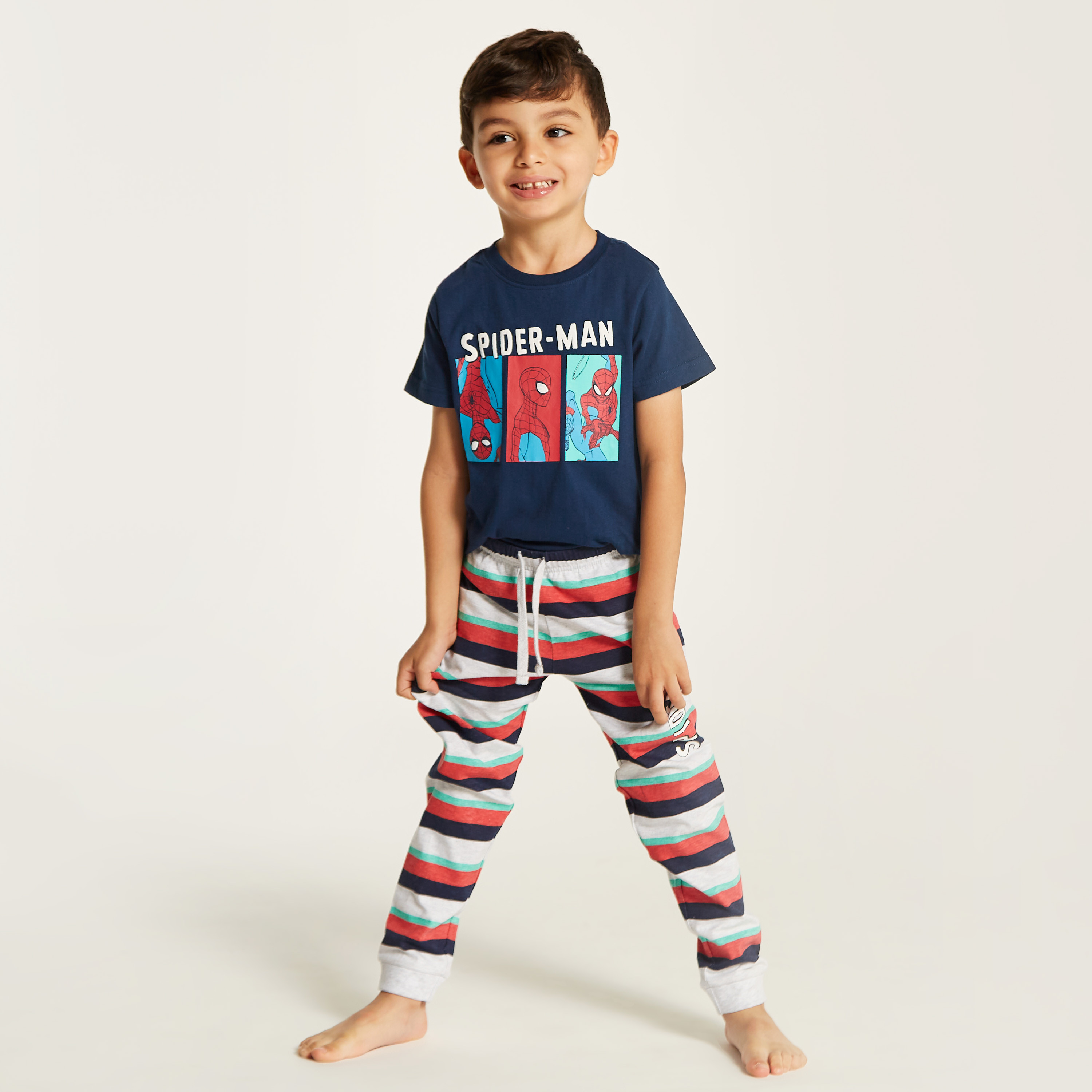 طقم بنطلون بيجاما وتيشيرت بطبعات سبايدرمان-boys-clothing-nightwear-image-1