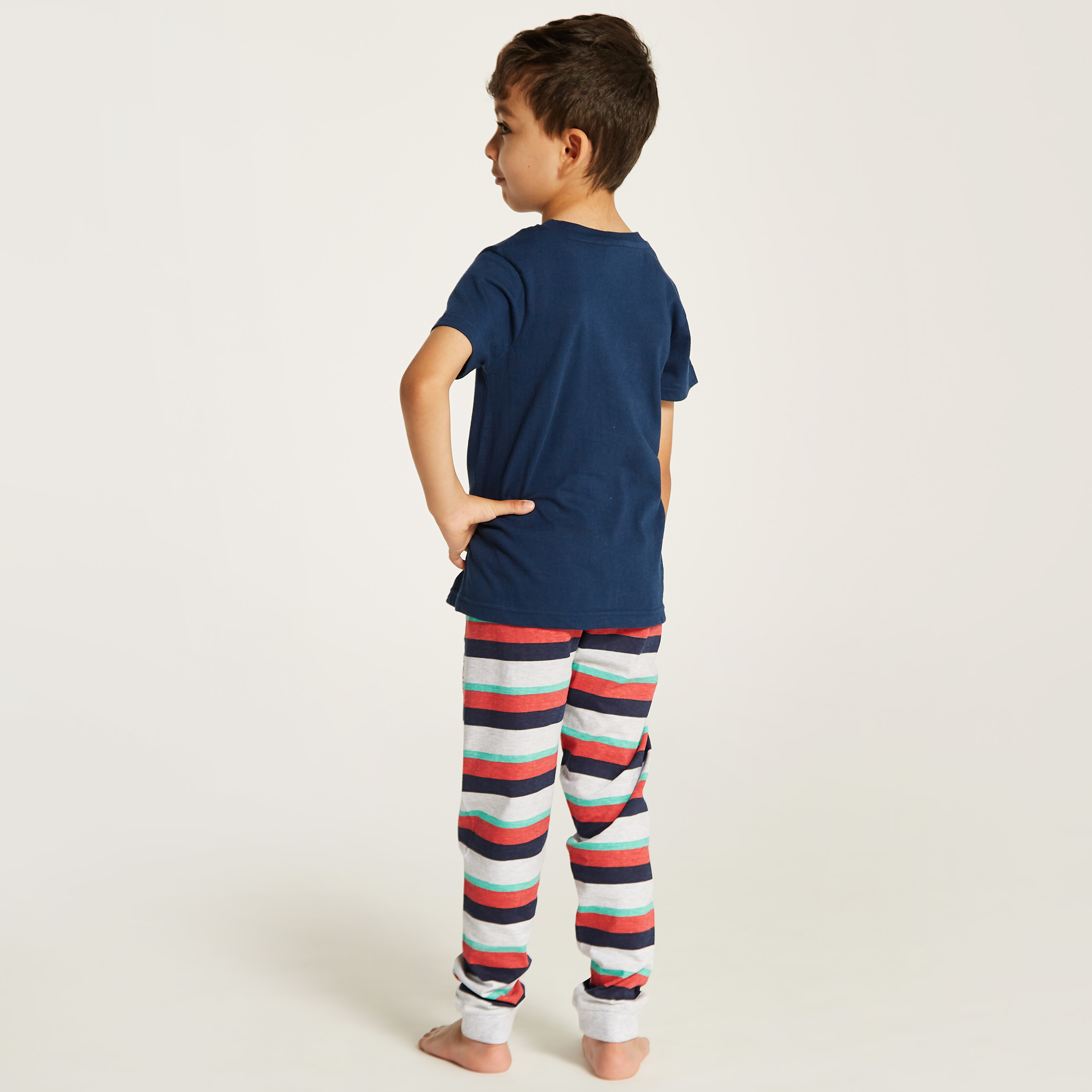 طقم بنطلون بيجاما وتيشيرت بطبعات سبايدرمان-boys-clothing-nightwear-image-5