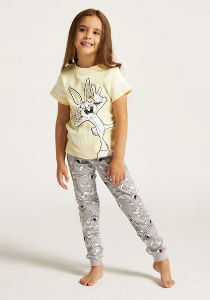 Looney Tunes Print Crew Neck T-shirt and Pyjama Set