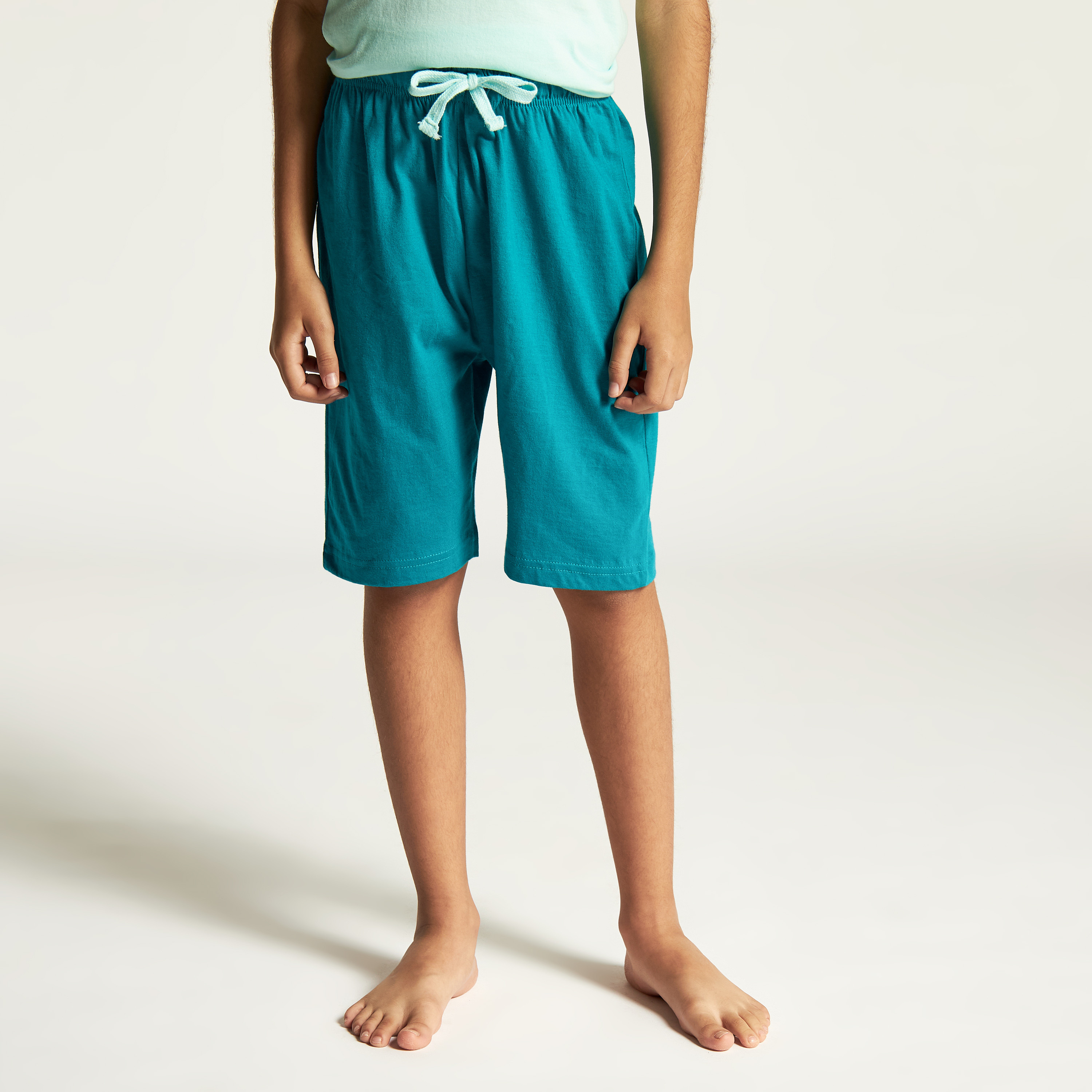 طقم شورت وتيشيرت بياقة ضيقة وطبعات من جونيورز-boys-clothing-nightwear-image-3