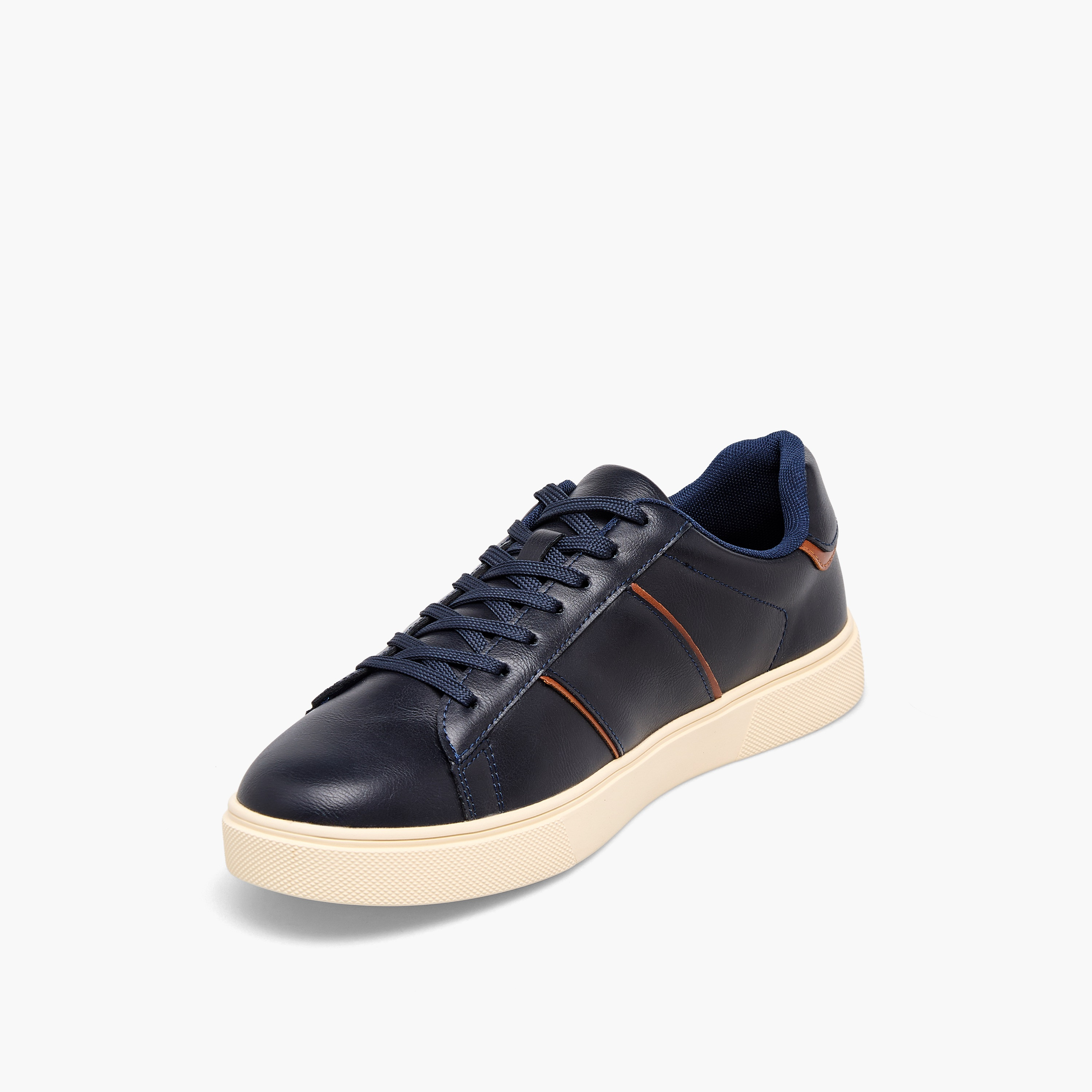 حذاء سنيكرز بطول الكاحل ورباط إغلاق للرجال من إل بي إل من شو إكسبريس-men-shoes-sneakers-image-4