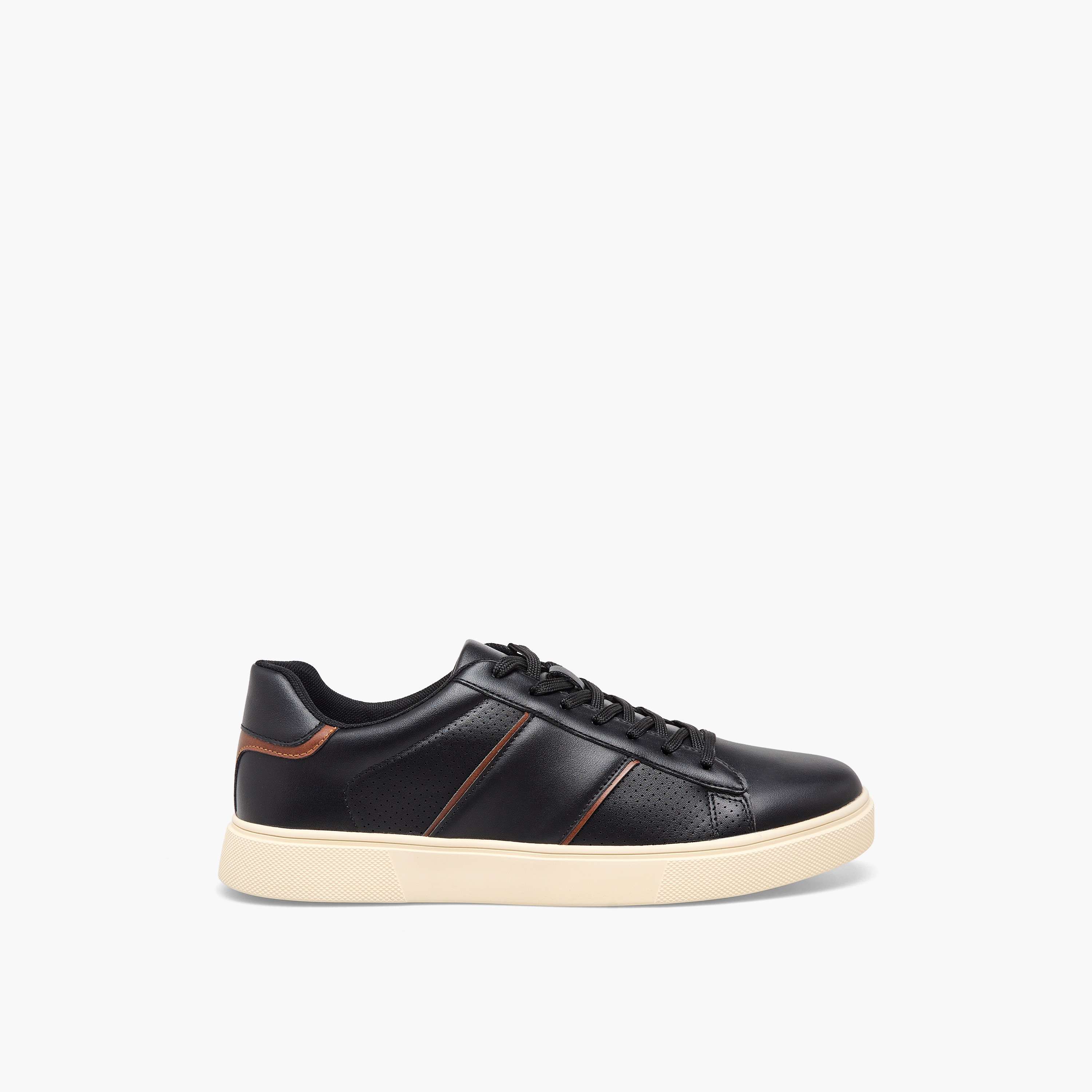 حذاء سنيكرز بطول الكاحل ورباط إغلاق للرجال من إل بي إل من شو إكسبريس-men-shoes-sneakers-image-3