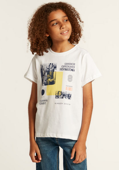 Juniors Graphic Print Crew Neck T-shirt with Short Sleeves