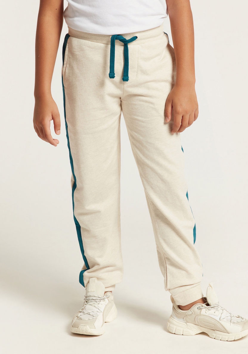 Juniors Solid Knit Joggers with Pockets and Drawstring Closure-Joggers-image-1