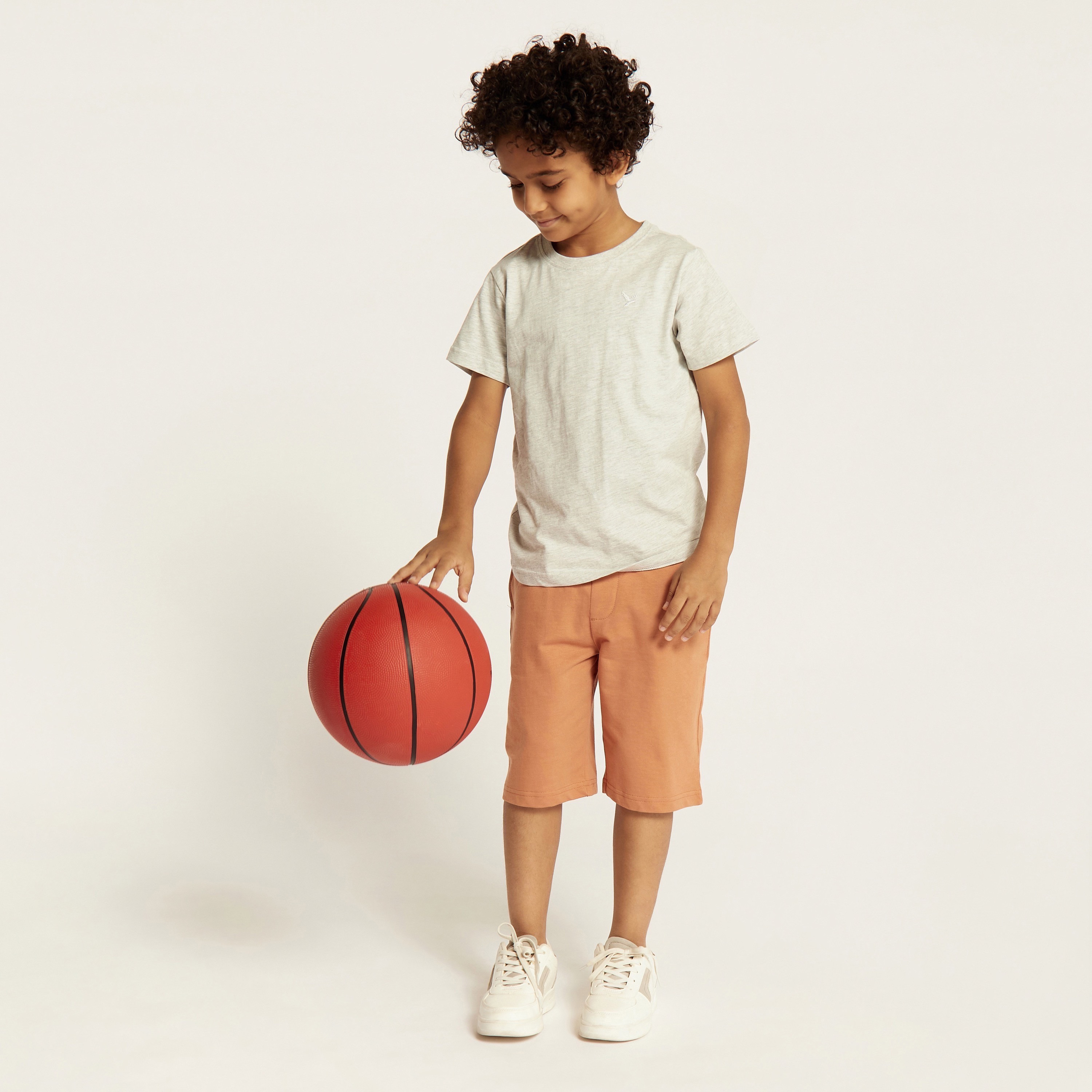 طقم تيشيرت وشورت 3 قطع من جونيورز-boys-clothing-setsandcoords-image-1