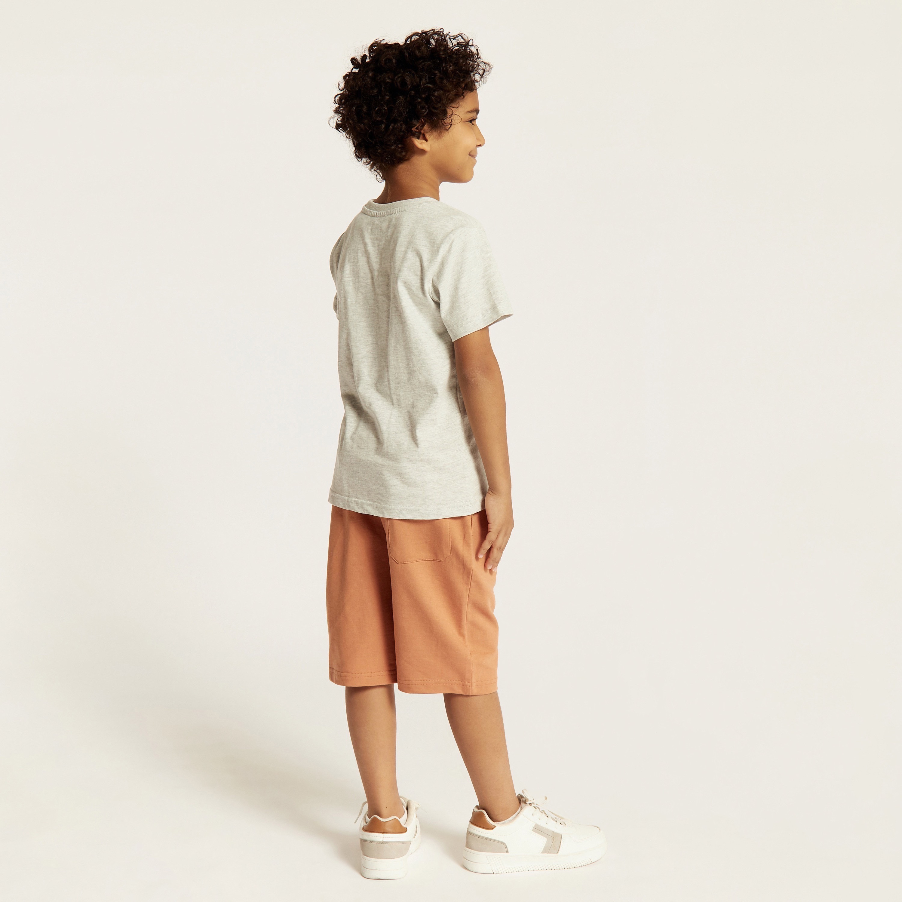 طقم تيشيرت وشورت 3 قطع من جونيورز-boys-clothing-setsandcoords-image-4