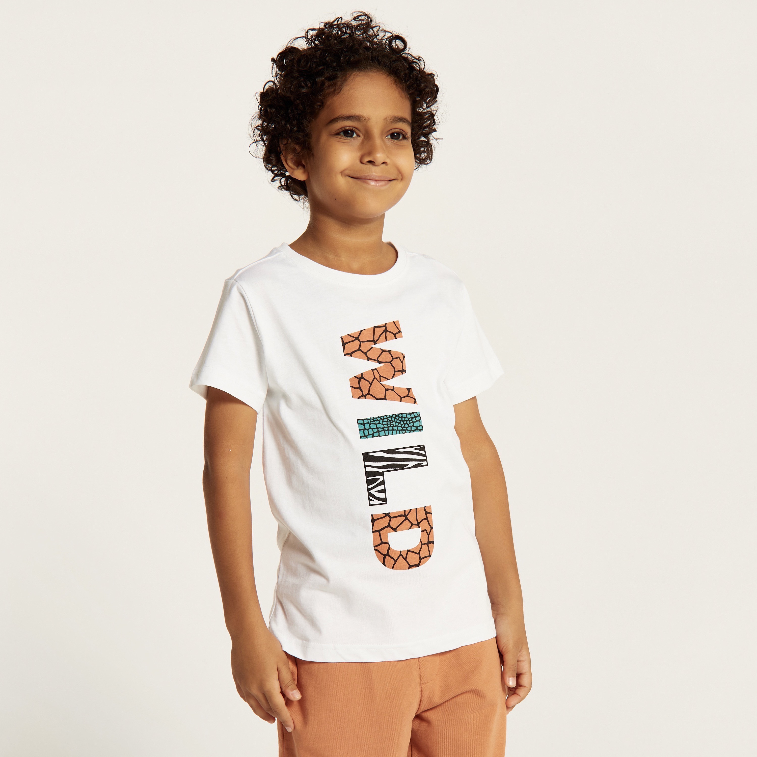 طقم تيشيرت وشورت 3 قطع من جونيورز-boys-clothing-setsandcoords-image-6
