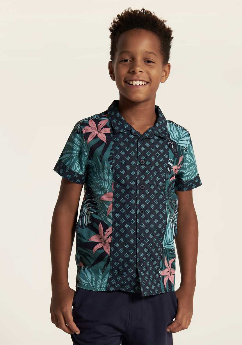Juniors All Over Print Shirt with Short Sleeves and Button Closure-Shirts-image-0