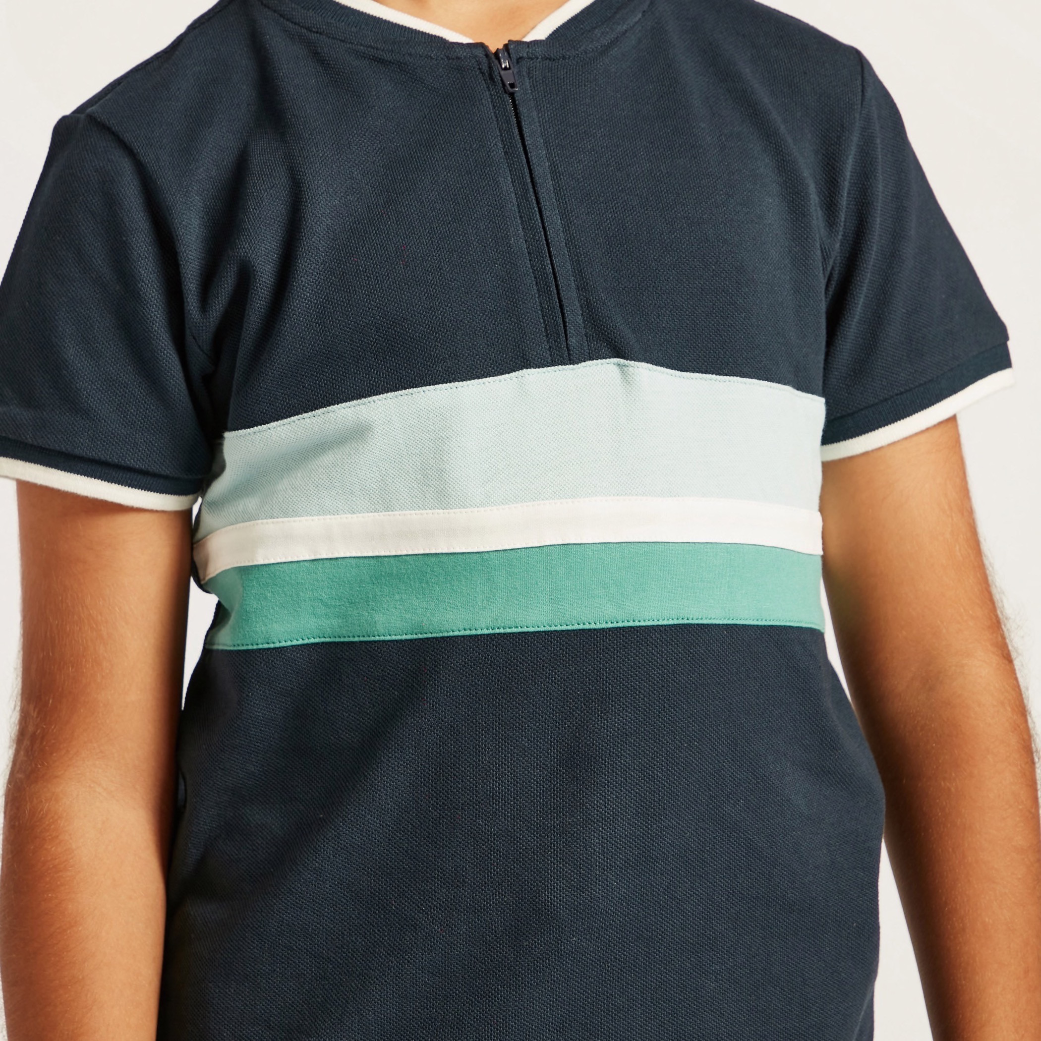 Juniors Colourblock T-shirt with Zip Closure and Short Sleeves-boys-clothing-tshirtsandpolos-image-3