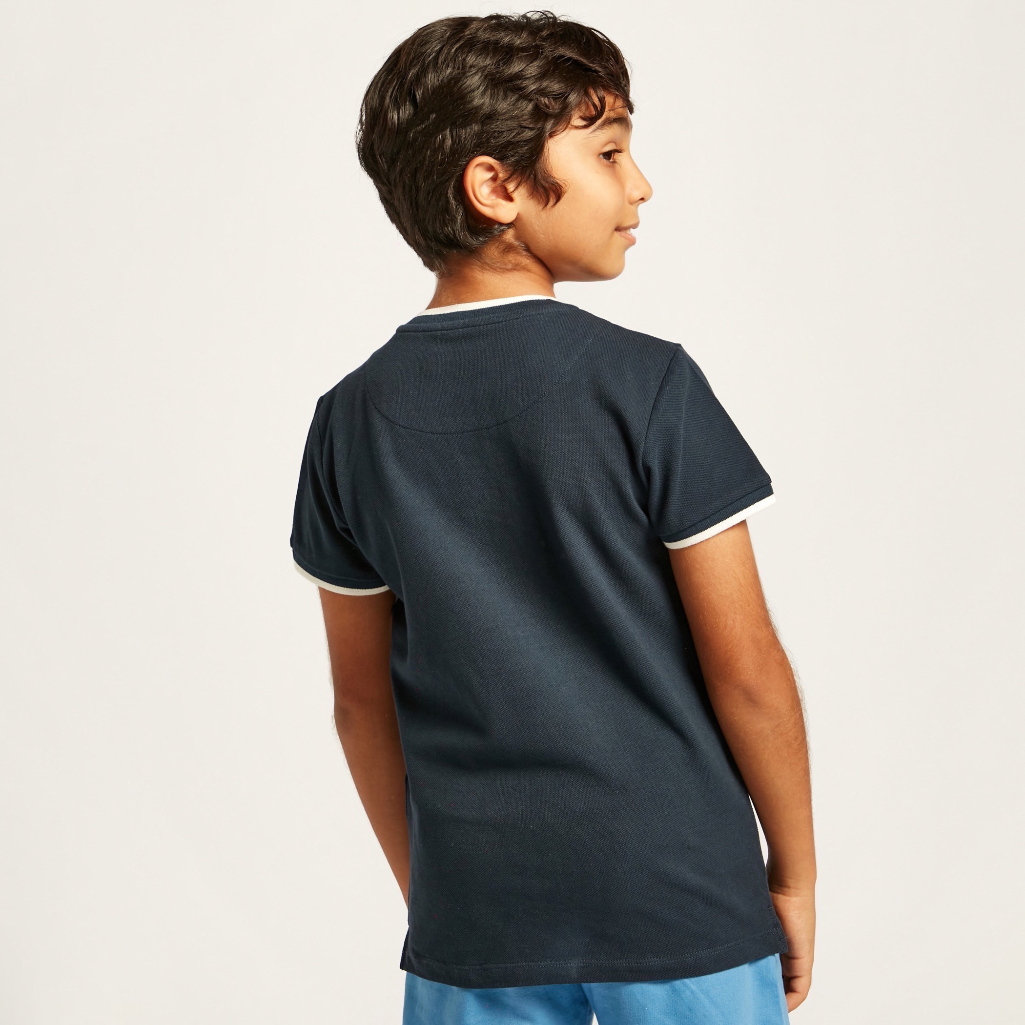 Juniors Colourblock T-shirt with Zip Closure and Short Sleeves-boys-clothing-tshirtsandpolos-image-4