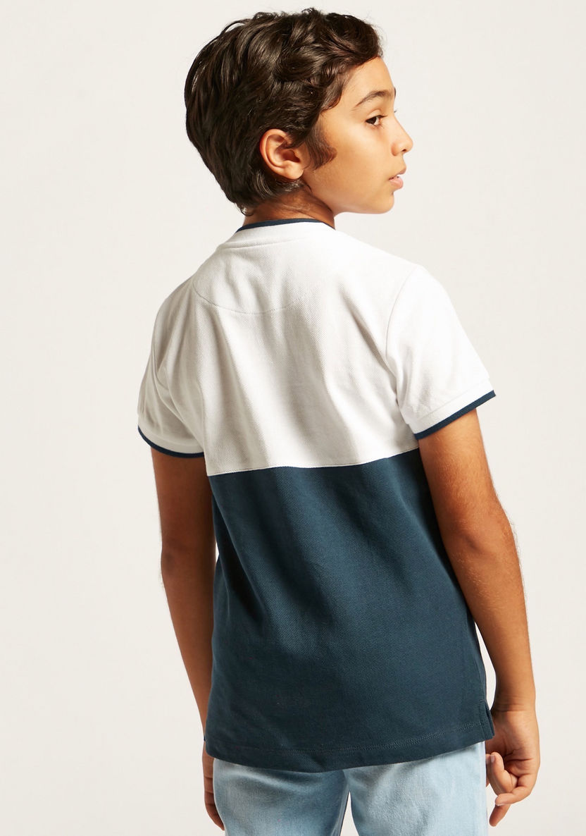 Juniors Colourblock T-shirt with Zip Closure and Short Sleeves-T Shirts-image-3