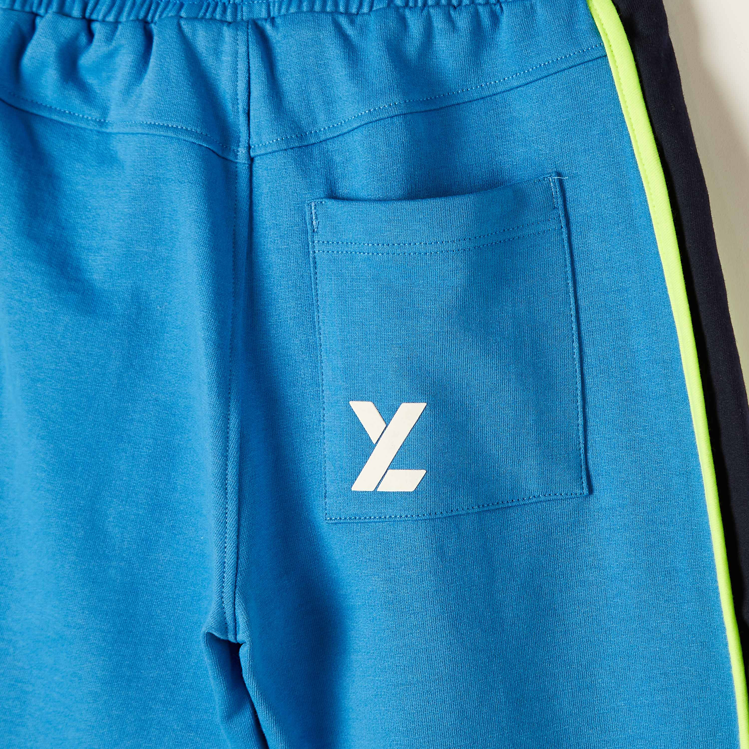 XYZ Printed Shorts with Drawstring Closure and Pocket-sports-boys-clothing-bottoms-image-3