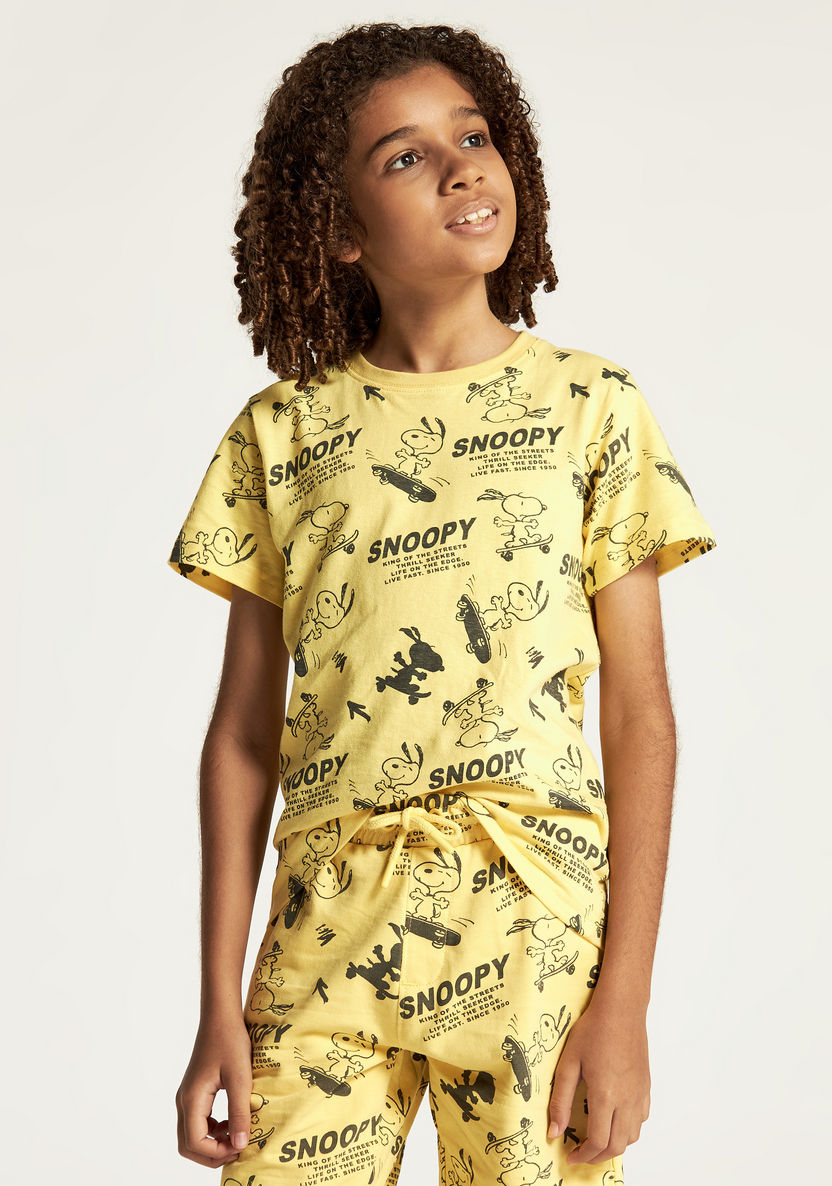 Peanuts Printed Round Neck T-shirt with Short Sleeves-T Shirts-image-0