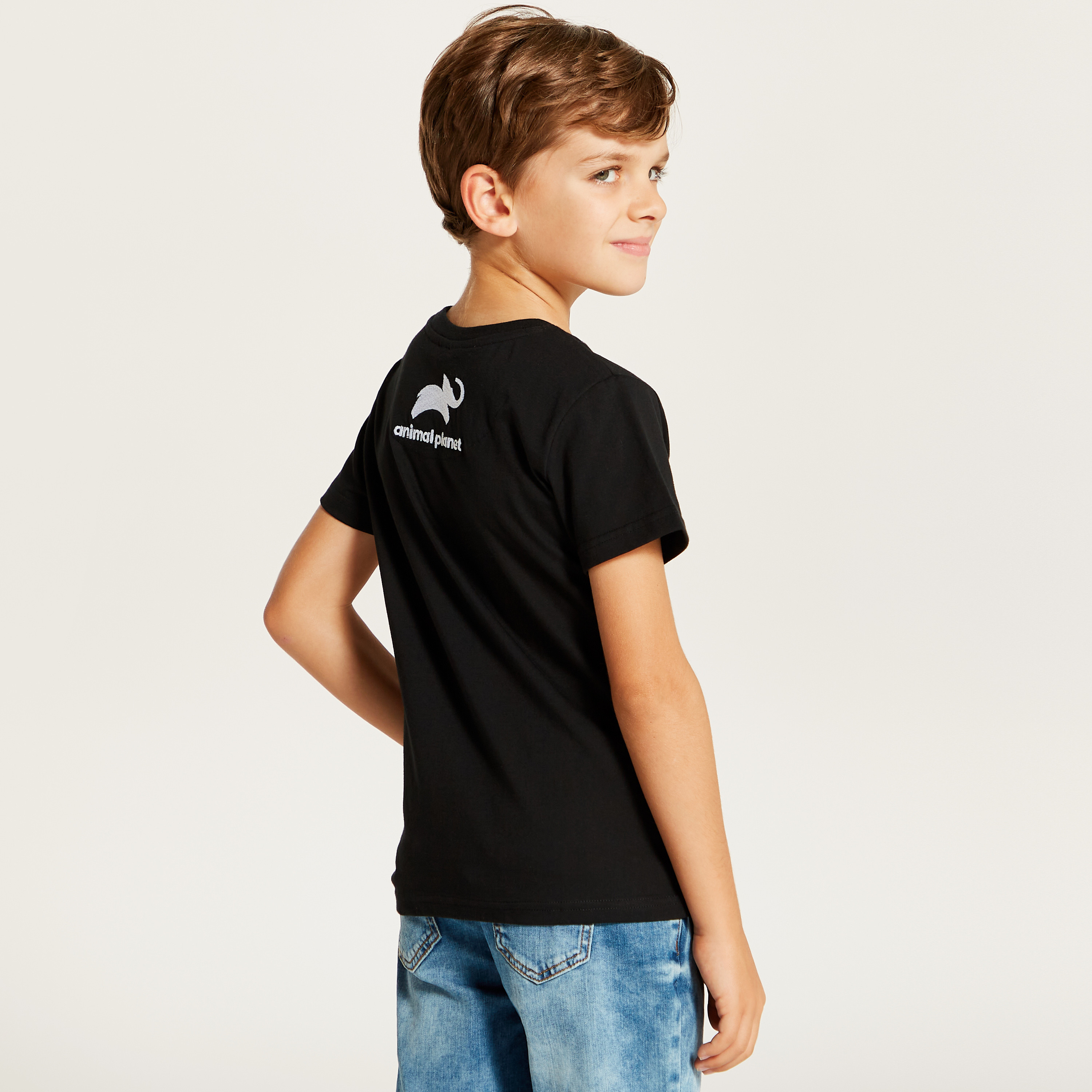 تيشيرت بياقة ضيقة وأكمام قصيرة وطبعات من جونيورز-boys-clothing-tshirtsandpolos-image-4
