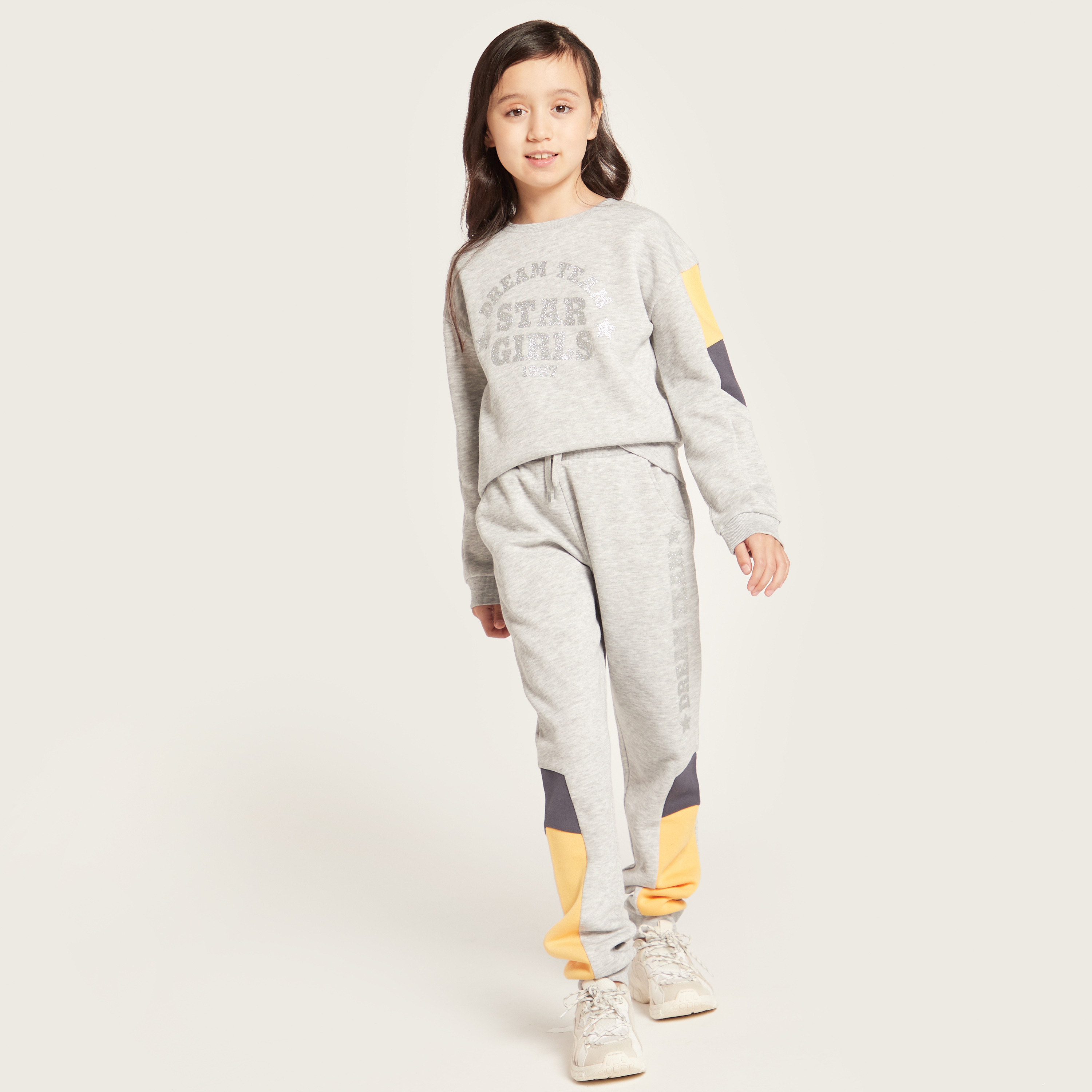 Juniors Printed Sweatshirt with Round Neck and Long Sleeves-girls-clothing-jumpersandcardigans-image-1