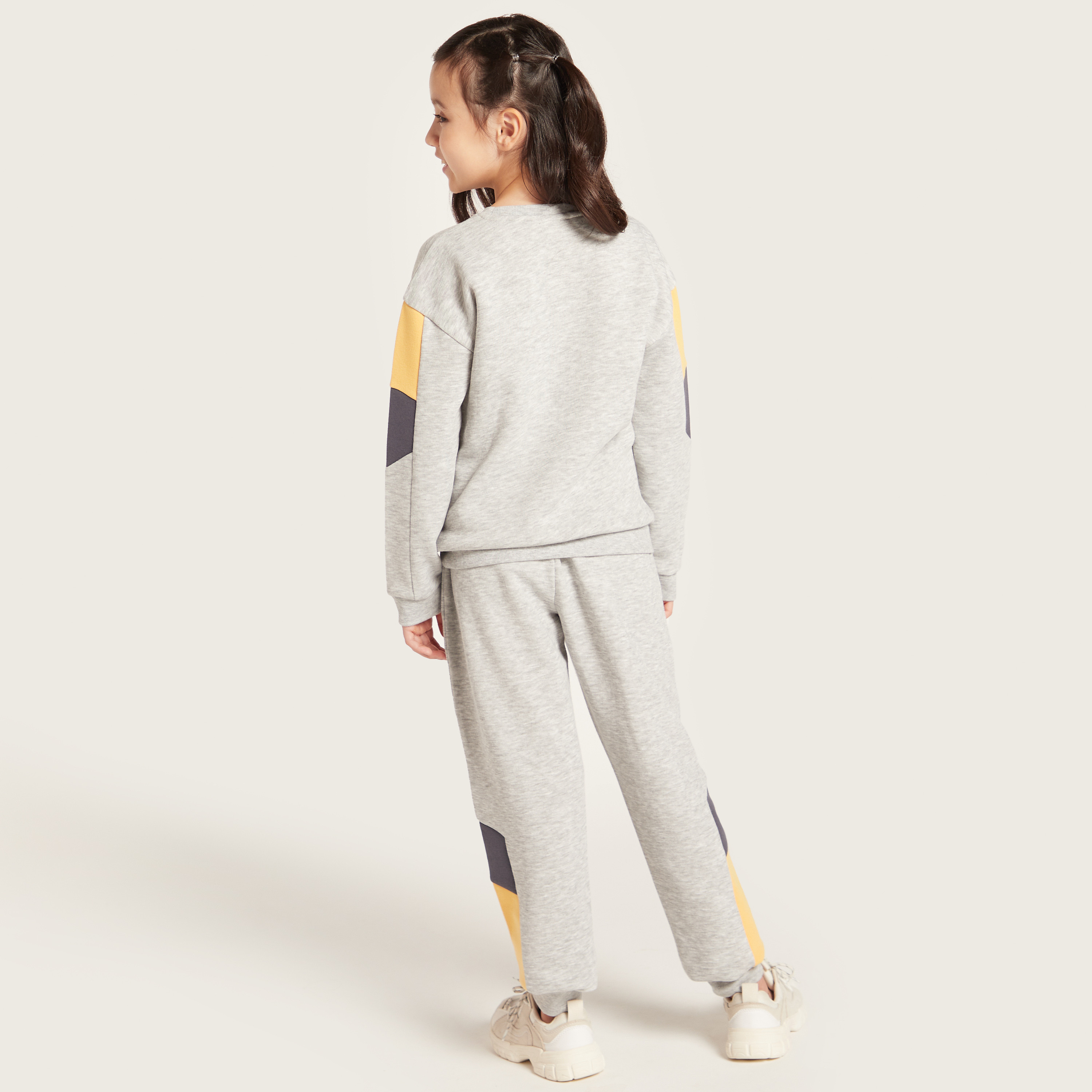 Juniors Printed Sweatshirt with Round Neck and Long Sleeves-girls-clothing-jumpersandcardigans-image-4