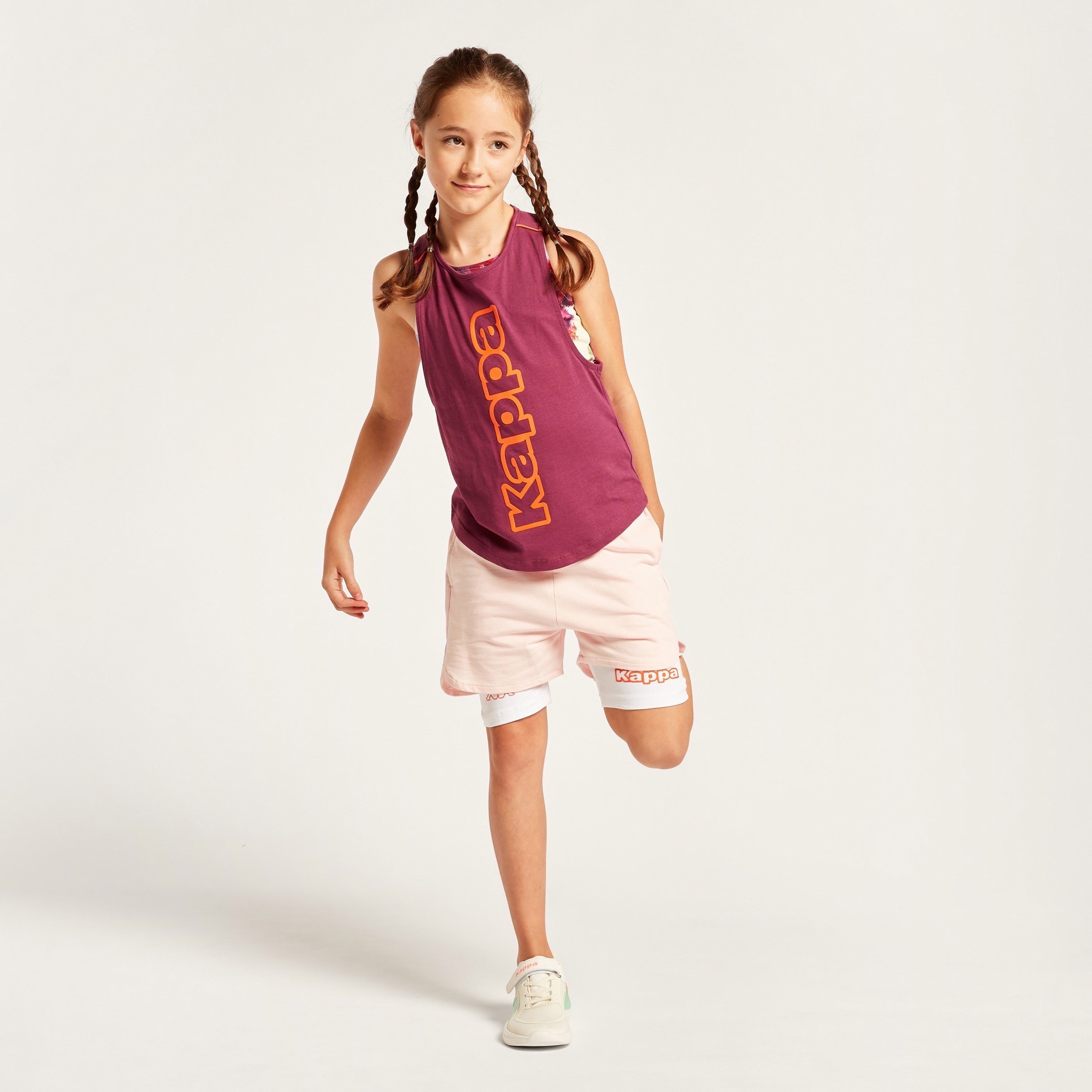 فيست دون أكمام بطبعات وتصميم متقاطع من الخلف من كابا-girls-clothing-innerwear-vests-image-2