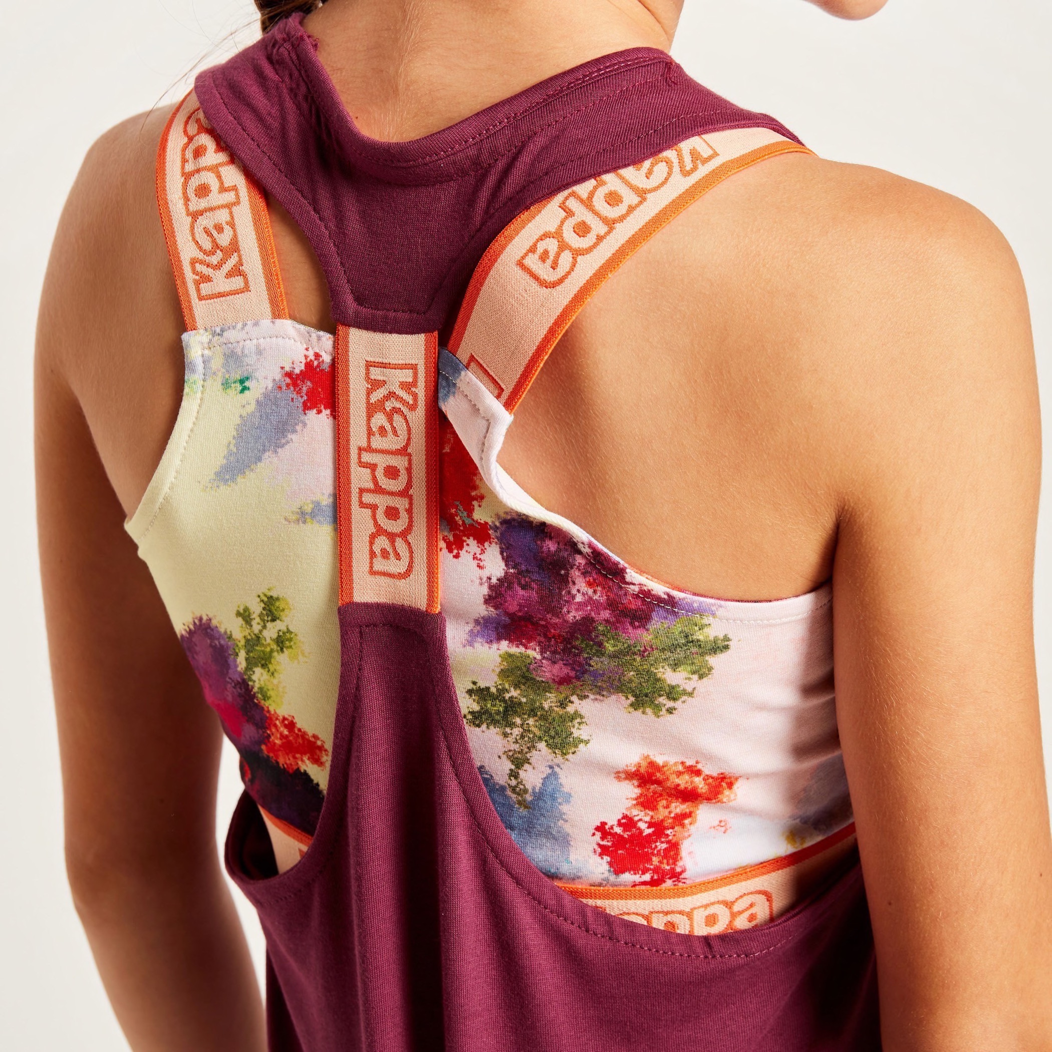 فيست دون أكمام بطبعات وتصميم متقاطع من الخلف من كابا-girls-clothing-innerwear-vests-image-3