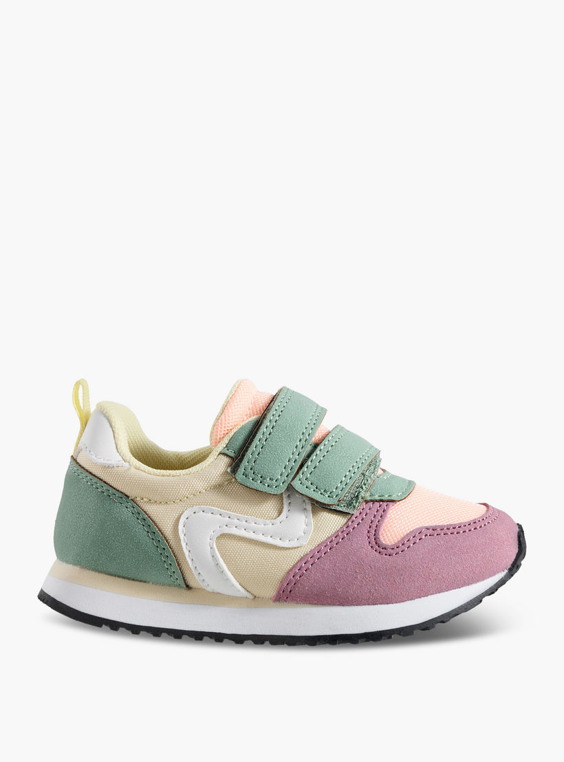 حذاء سنيكرز بشريط إغلاق لاصق للبنات من جونيورز-girls-shoes-sneakers-image-3