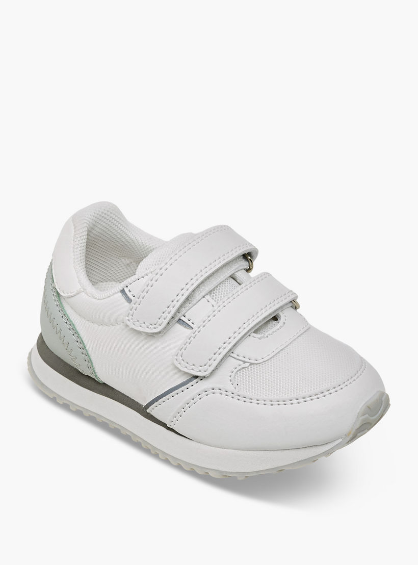 حذاء سنيكرز بشريط إغلاق لاصق للأولاد من جونيورز-boys-shoes-sneakers-image-2