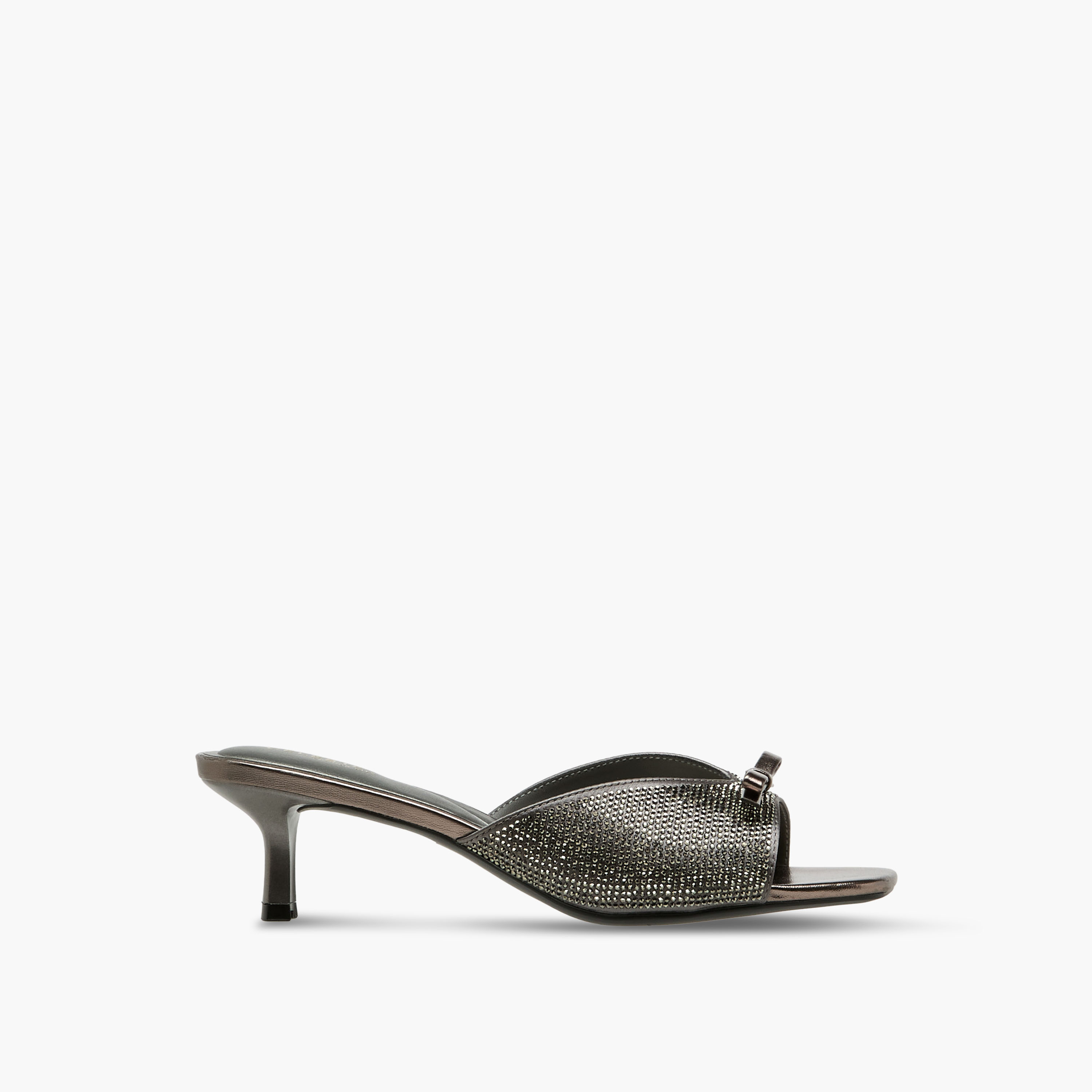 صندل مزين بكعب صغير للنساء من سيليست-women-shoes-sandals-heeled-image-3